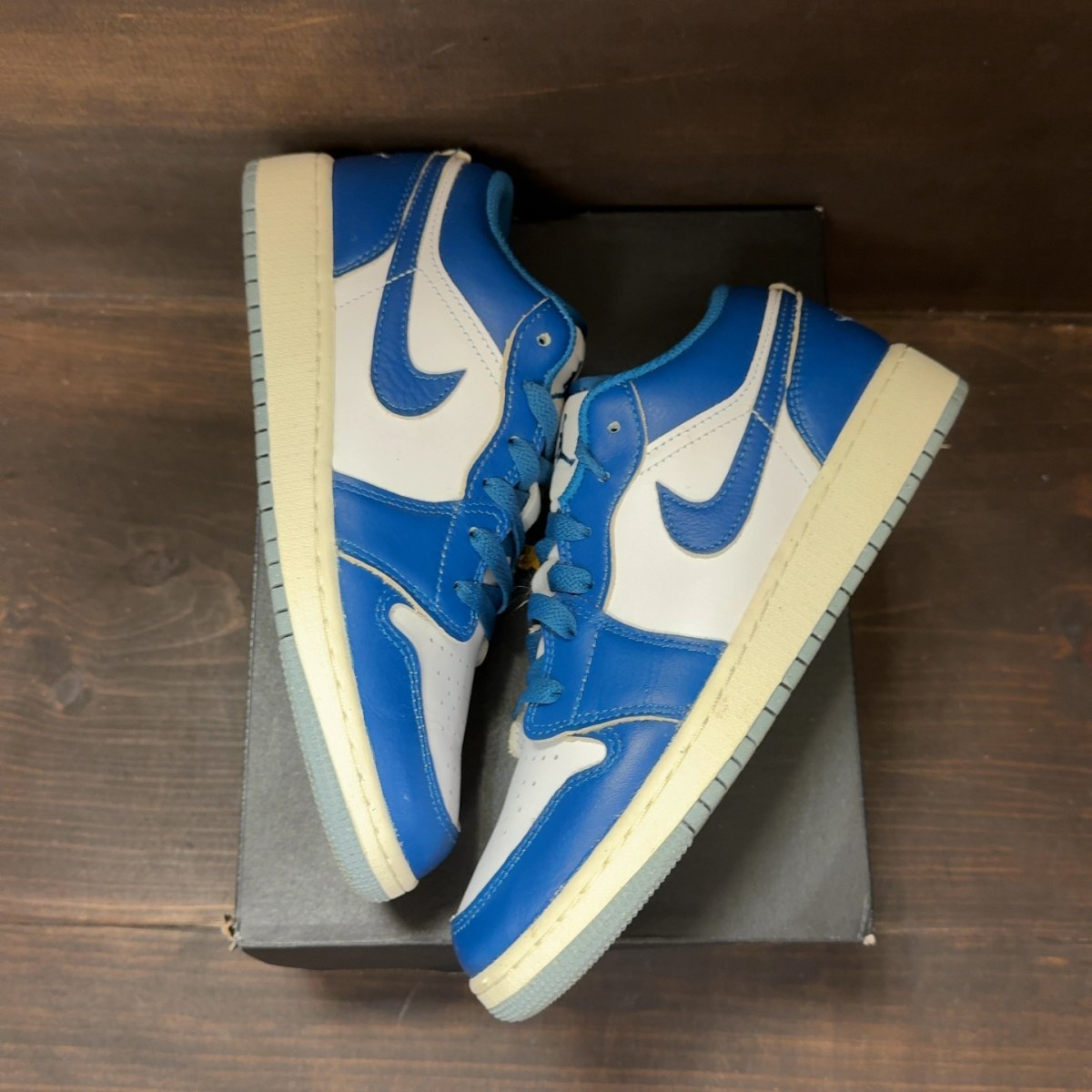 Jordan 1 Low SE Industrial Blue (GS) Size 5.5Y (Pre-Owned) - back