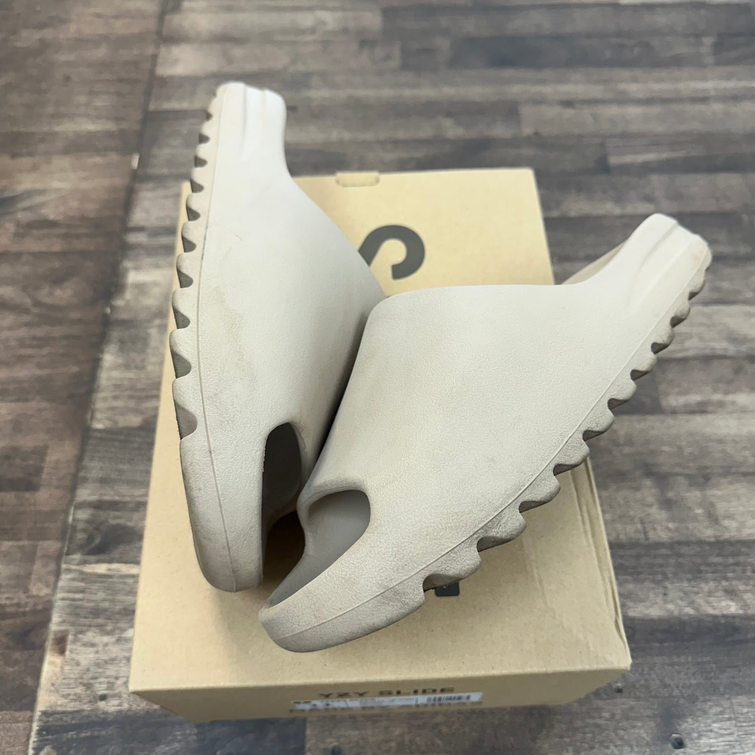 Pure Yeezy Slide (USED)