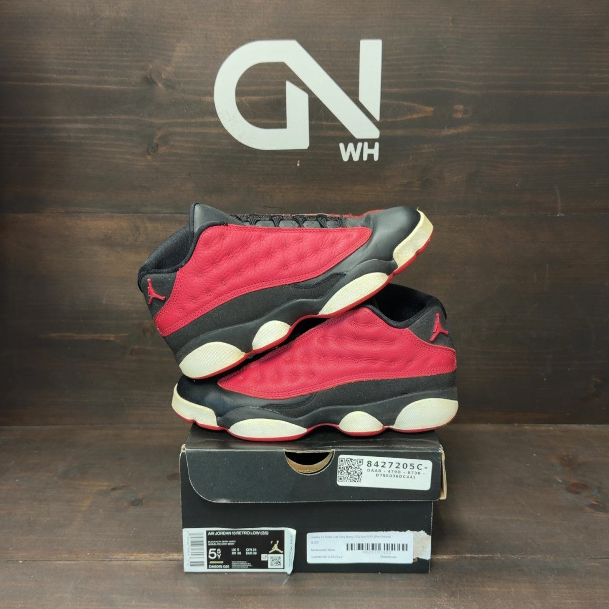 Jordan 13 Retro Low Very Berry (GS) Size 5.5Y (Pre-Owned) - front