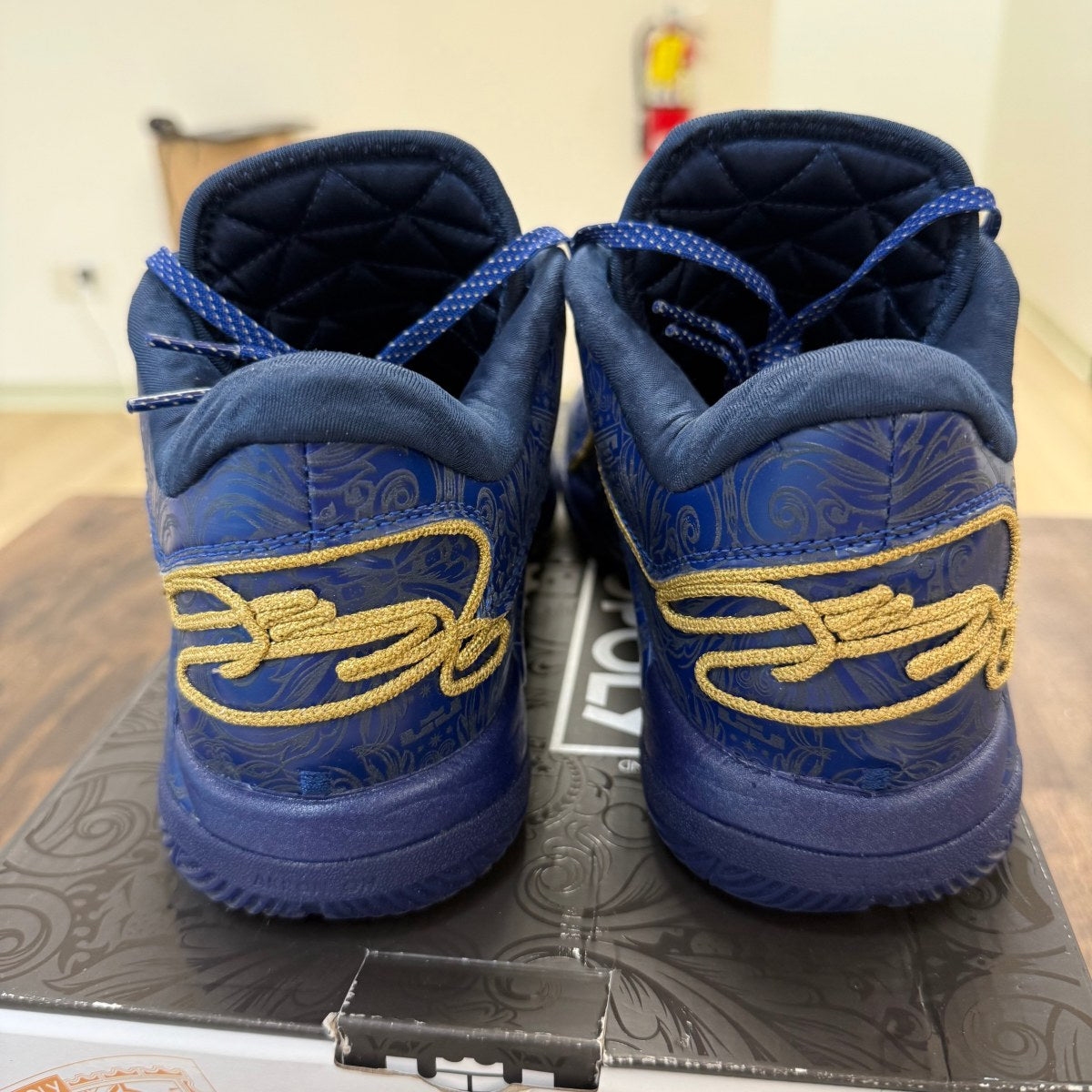 Nike LeBron 22 Monopoly Deep Royal Blue - Image 3