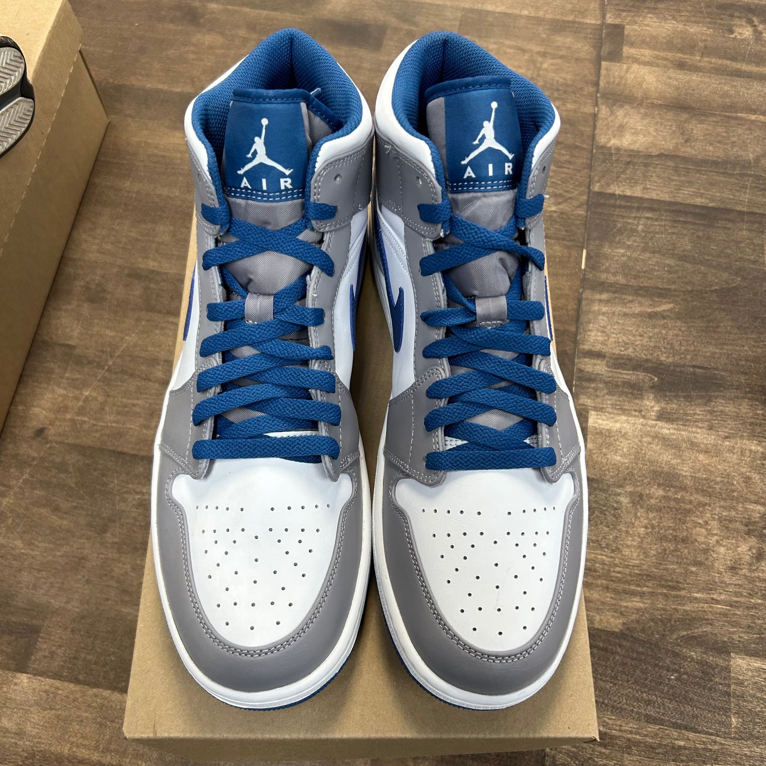 True Blue Jordan 1 Mid (USED, No box)