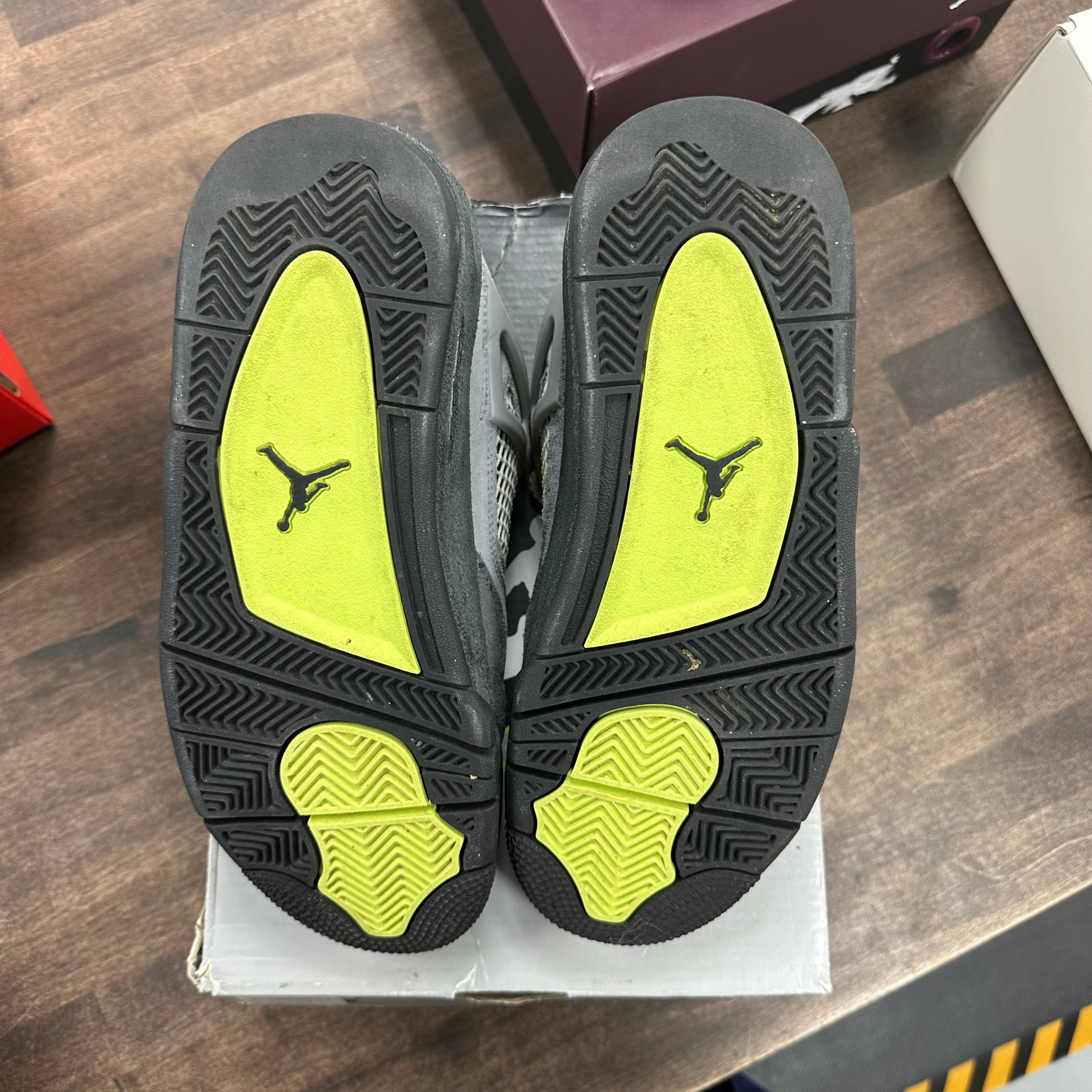 Jordan 4 Retro SE 95 Neon (US 7Y) (USED) Size 7Y (Pre-Owned) - Image 5