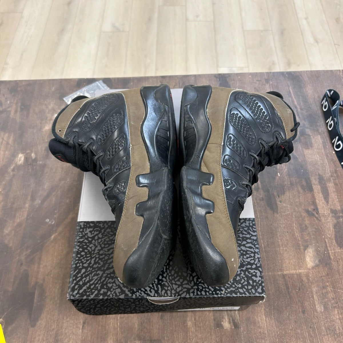 Jordan 9 Retro Olive (2012) Size 9.5 (Pre-Owned) - Image 3