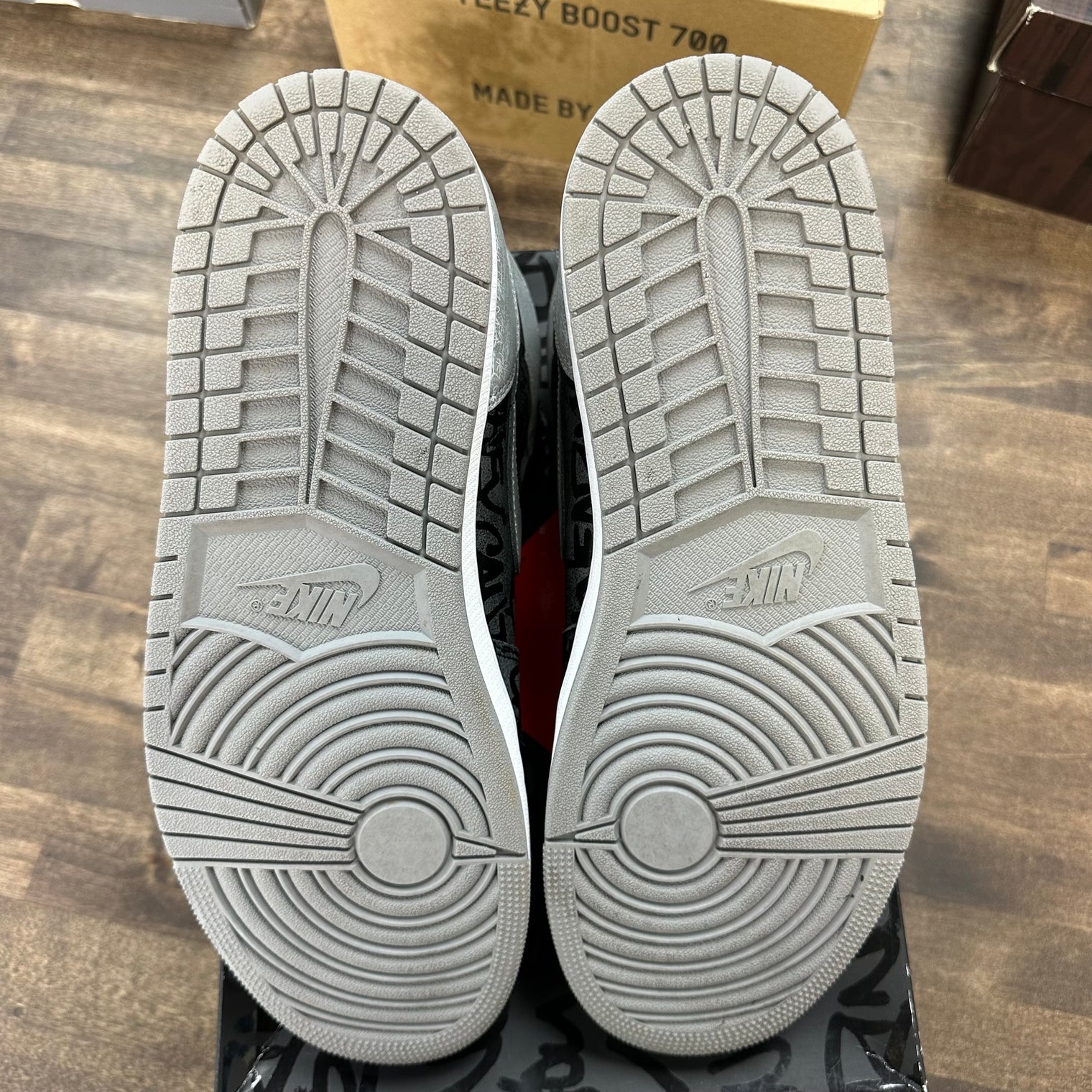 Rebellionaire Jordan 1 High (USED)