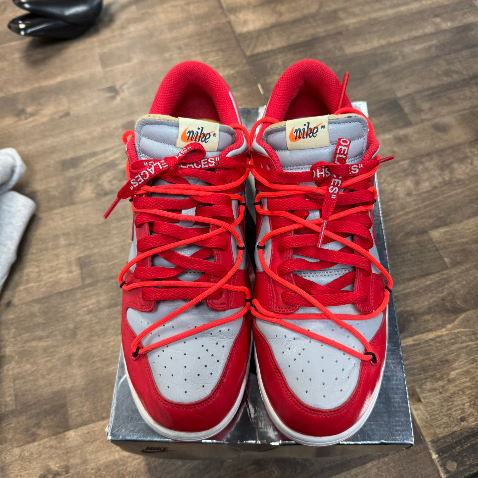 Nike Dunk Low Off-White University Red (US 10.5) (USED)