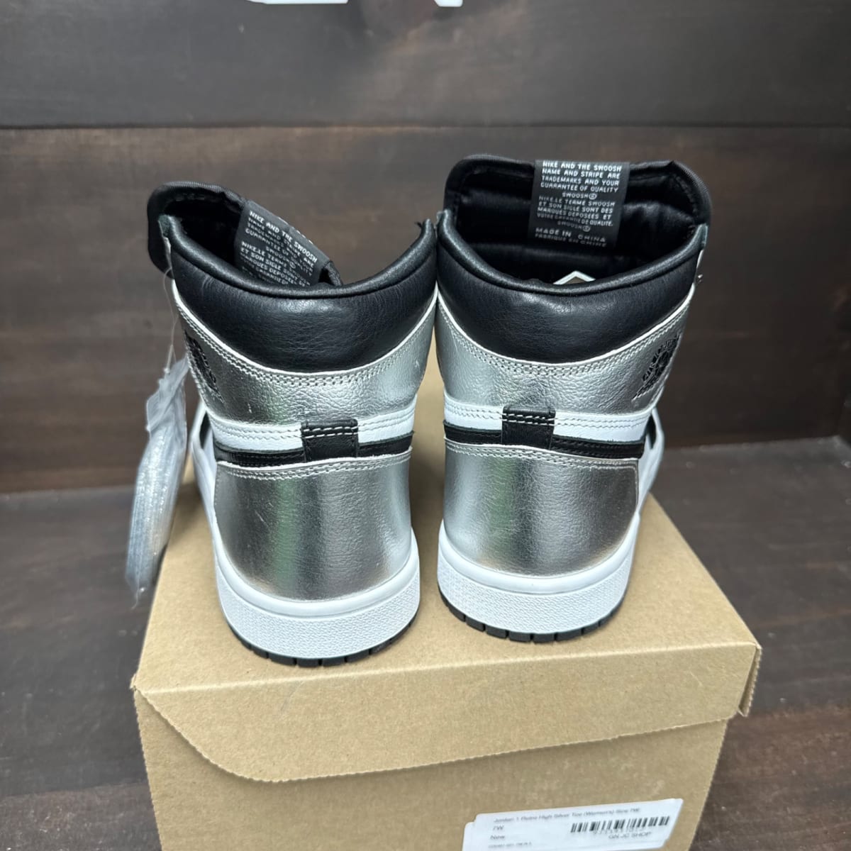 Jordan 1 Retro High Silver Toe (Women's) Size 7W - sole