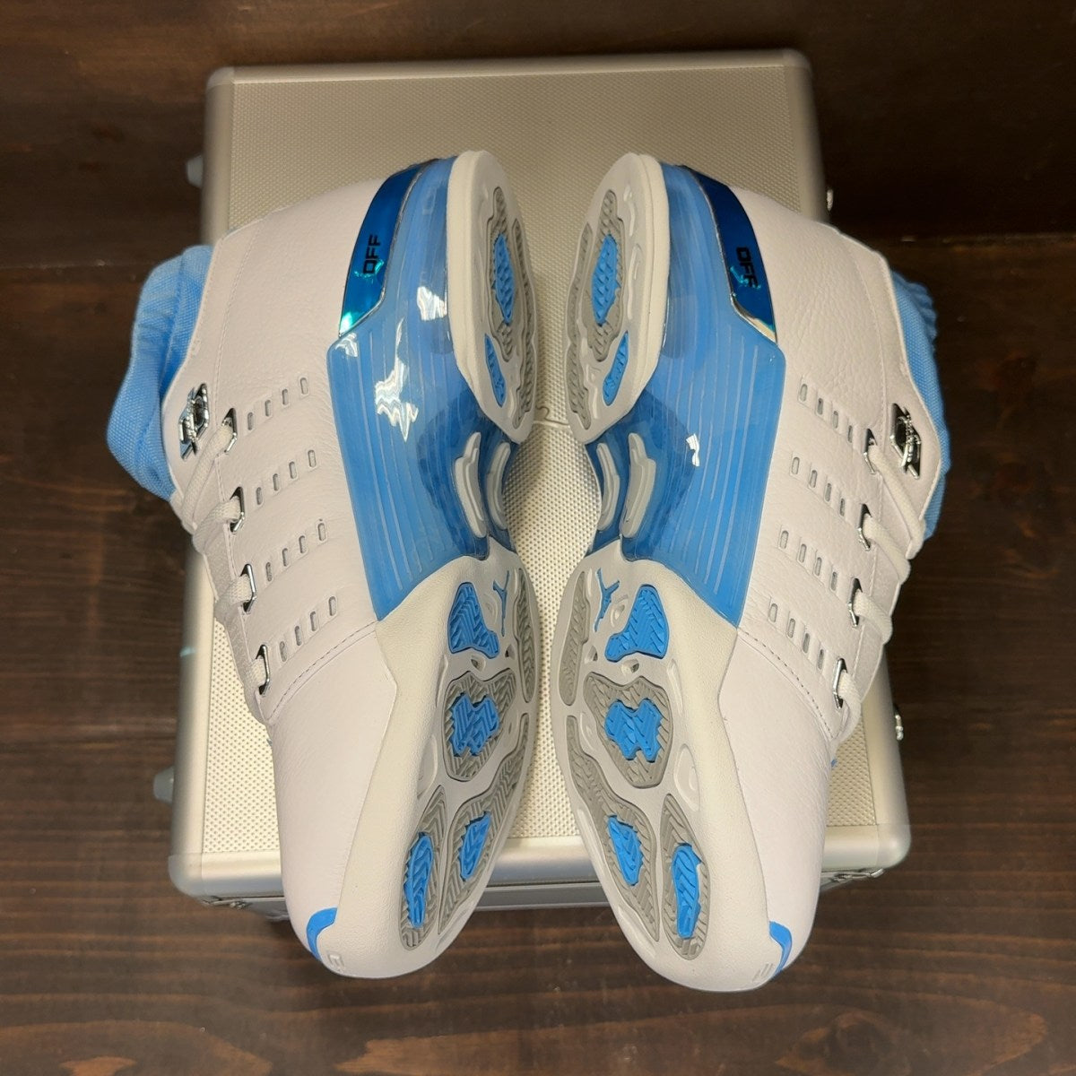 Jordan 17 Retro Low SP University Blue (2024) Size 9.5 - Image 4