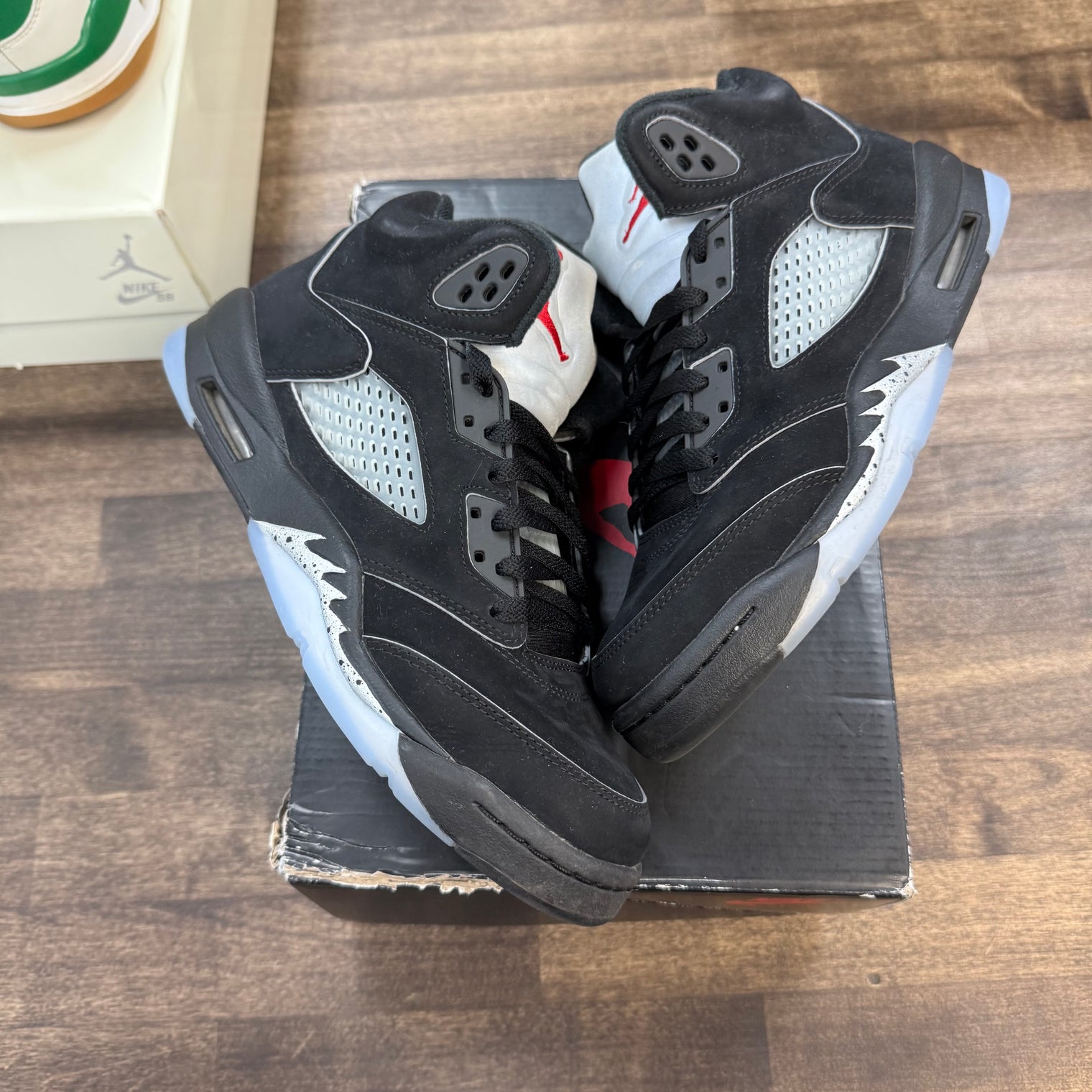 Black Metallic Jordan 5 2025 (GS) (Used)