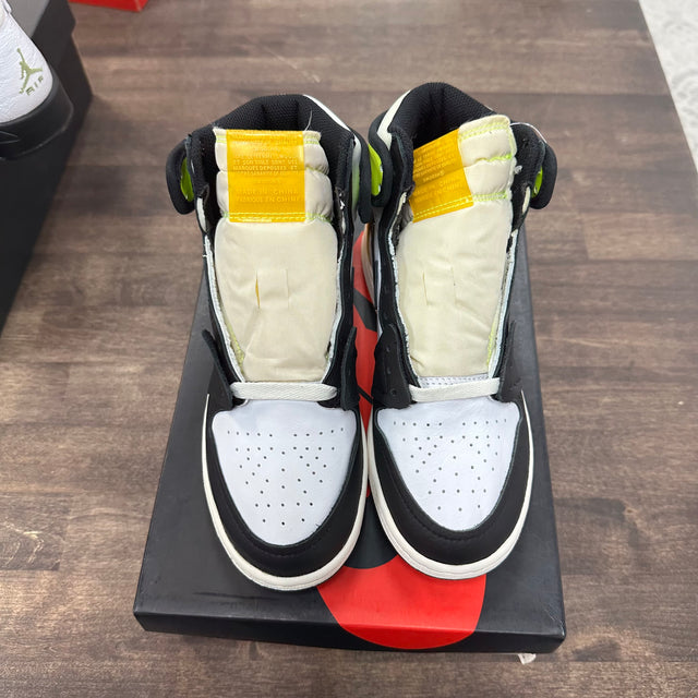 Volt Jordan 1 High (GS) (USED)