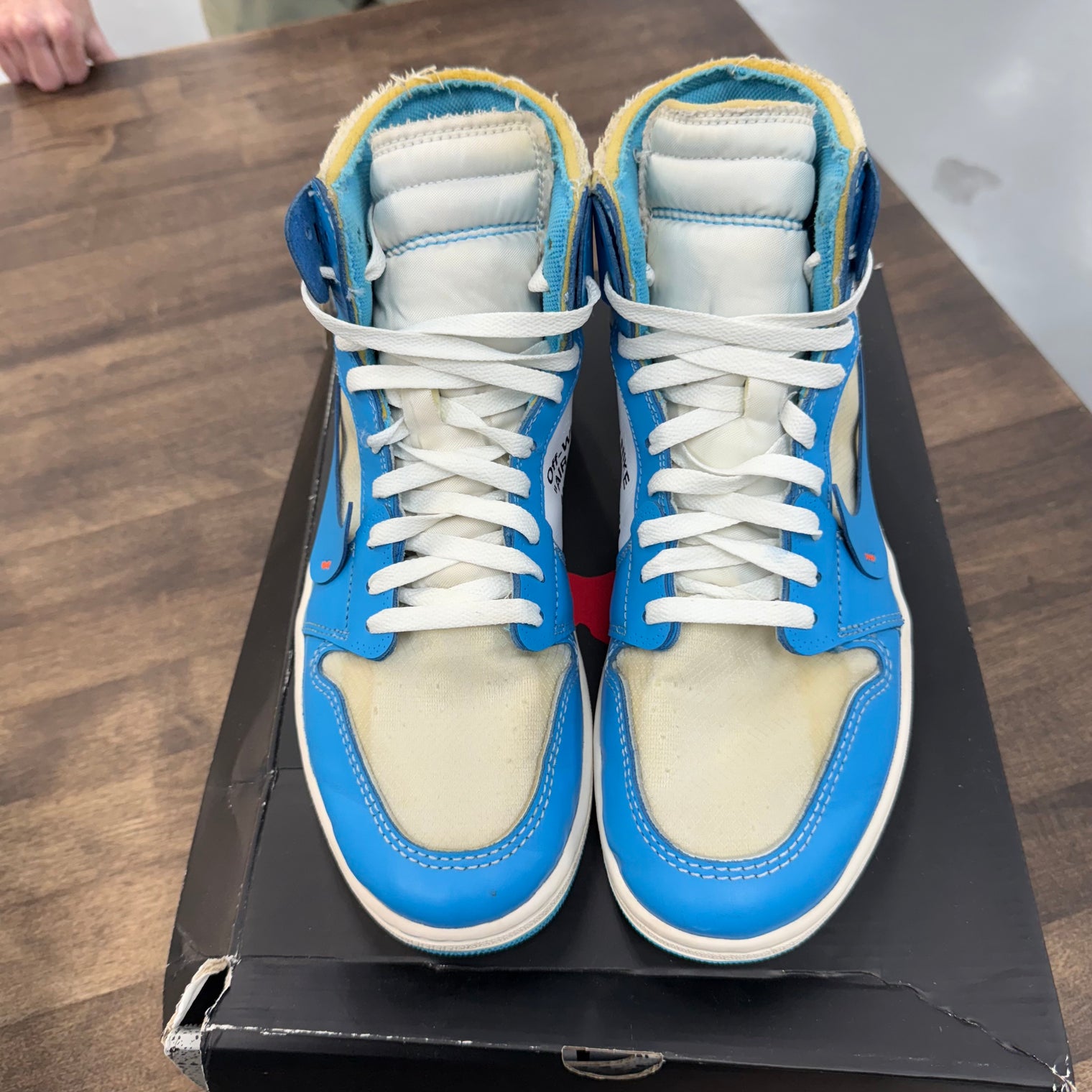 UNC Off-White Jordan 1 High (USED, Replacement Box)