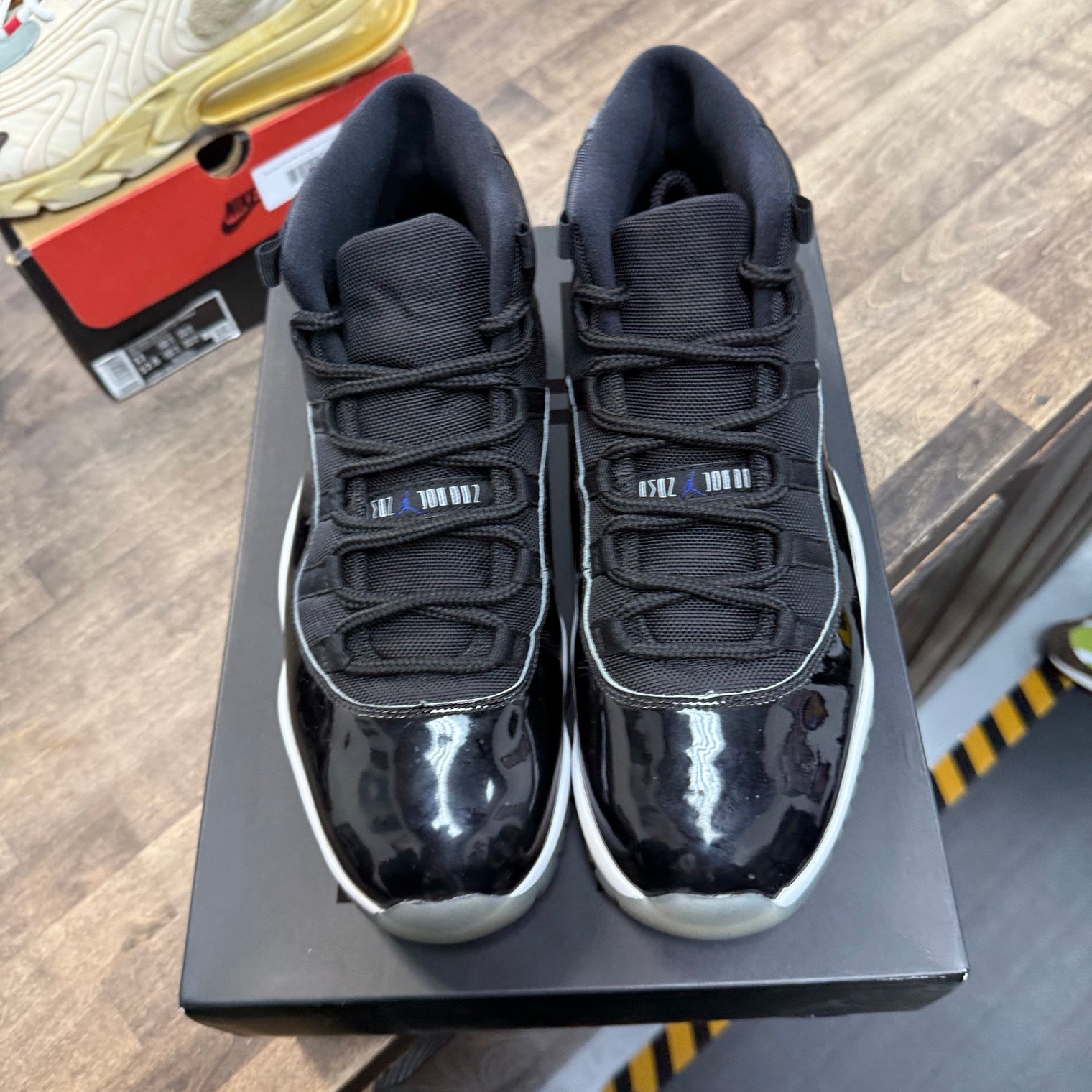 Jordan 11 Retro Space Jam (2016) (Men's) (US 11) (USED)