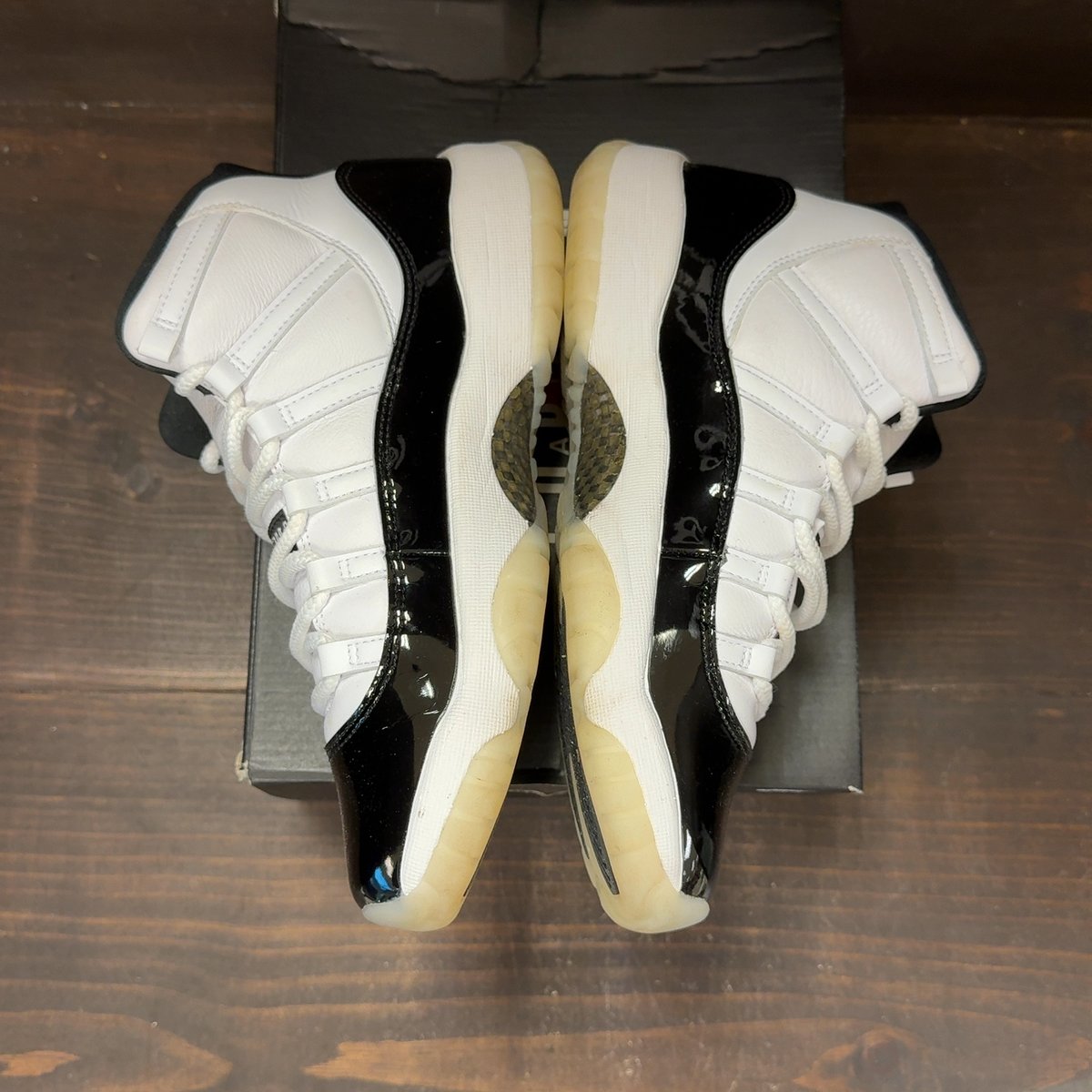 Jordan 11 Retro DMP Gratitude (2023) (GS) Size 7Y (Pre-Owned) - aux