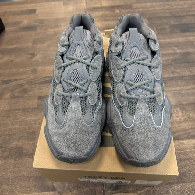 Granite Yeezy 500 (Used)