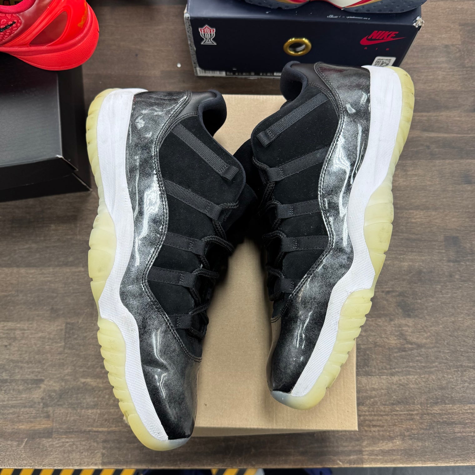 Barons Jordan 11 Retro Low (USED, No Box)