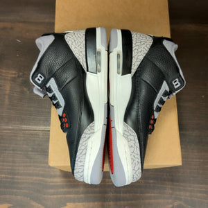 Jordan 3 Retro Black Cement (2024) (GS) Size 5.5Y (Pre-Owned) - Image 4
