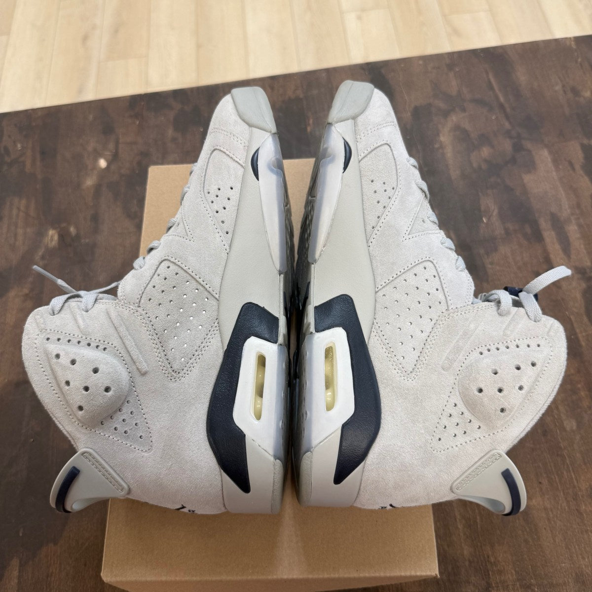 Jordan 6 Retro Georgetown (2022) Size 11.5 (Pre-Owned) - Image 4