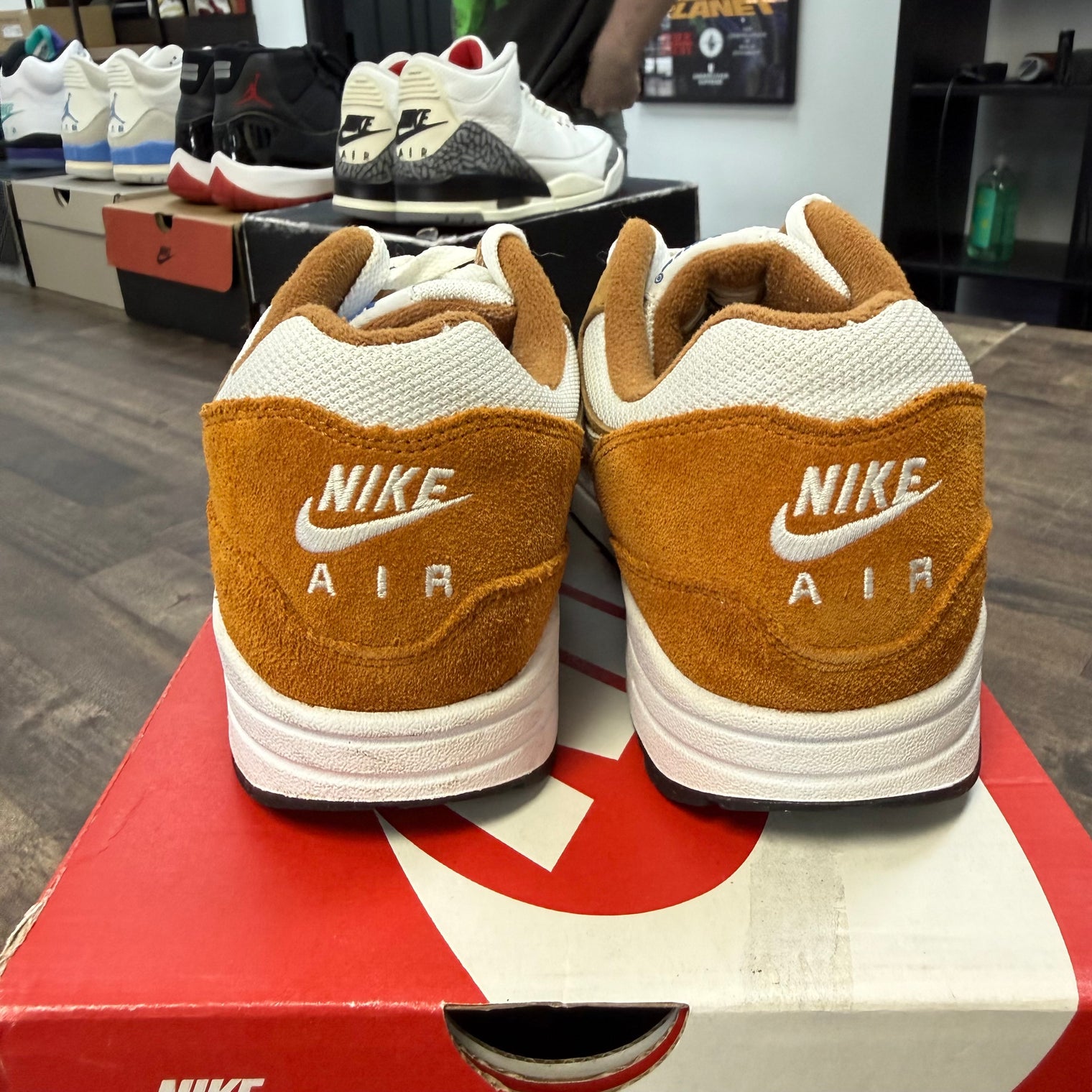 Air Max 1 Premium Retro Curry (USED)