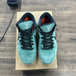 Nike Kobe 4 Protro Girl Dad (US 7) (USED, No Box) Size 7 (Pre-Owned) - Image 2