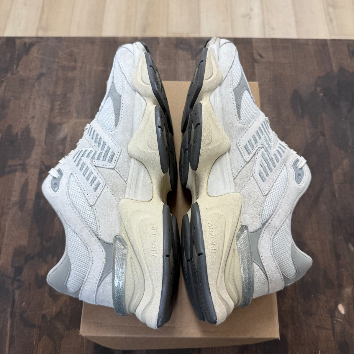 New Balance 9060 Sea Salt Size 11.5 (Pre-Owned) - Image 4