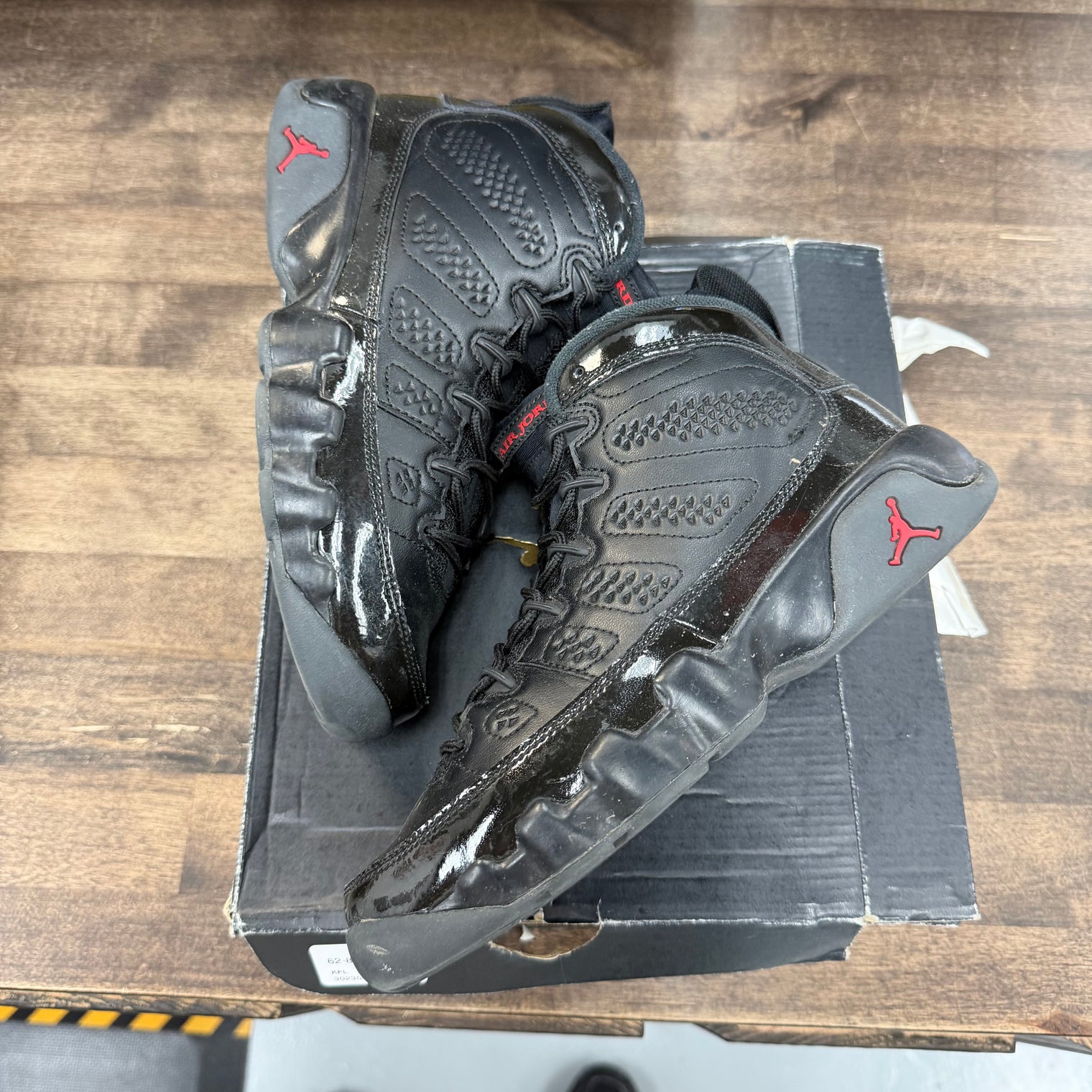 Bred Patent Jordan 9 Retro (USED)