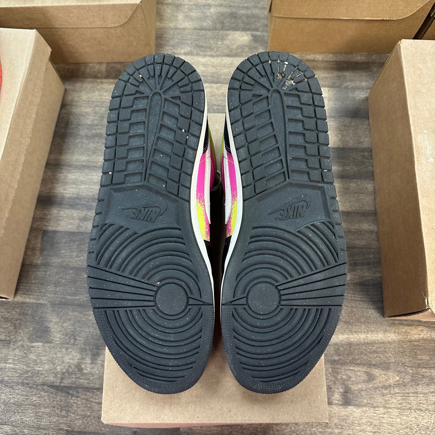 Jordan 1 Low Black Active Fuchsia Cyber (US 13) (USED, No Box)