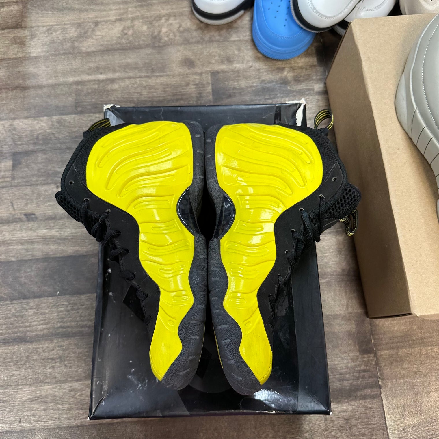 Nike Air Foamposite One Wu-Tang (US 6Y) (USED)