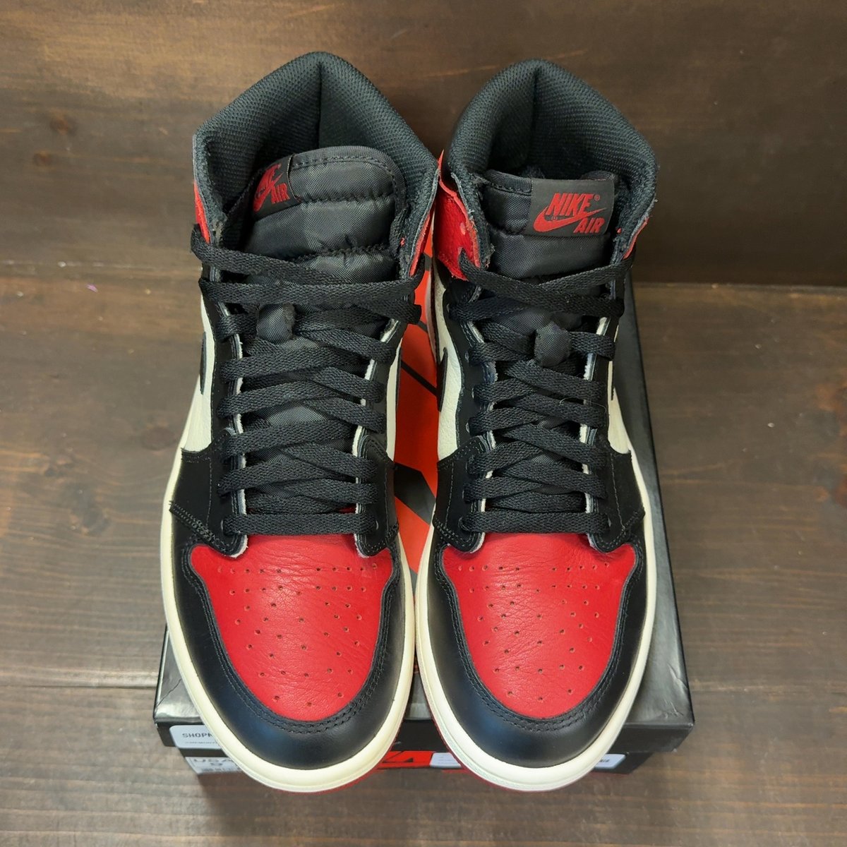 Jordan 1 Retro High Bred Toe Size 9 (Pre-Owned) - tag
