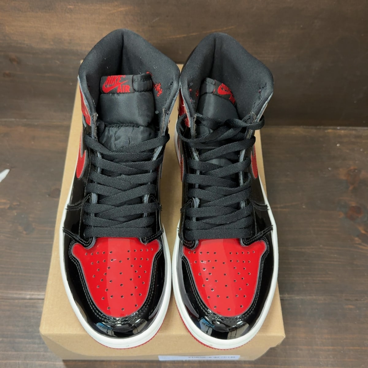 Jordan 1 Retro High OG Patent Bred Size 8.5 (Pre-Owned) - tag