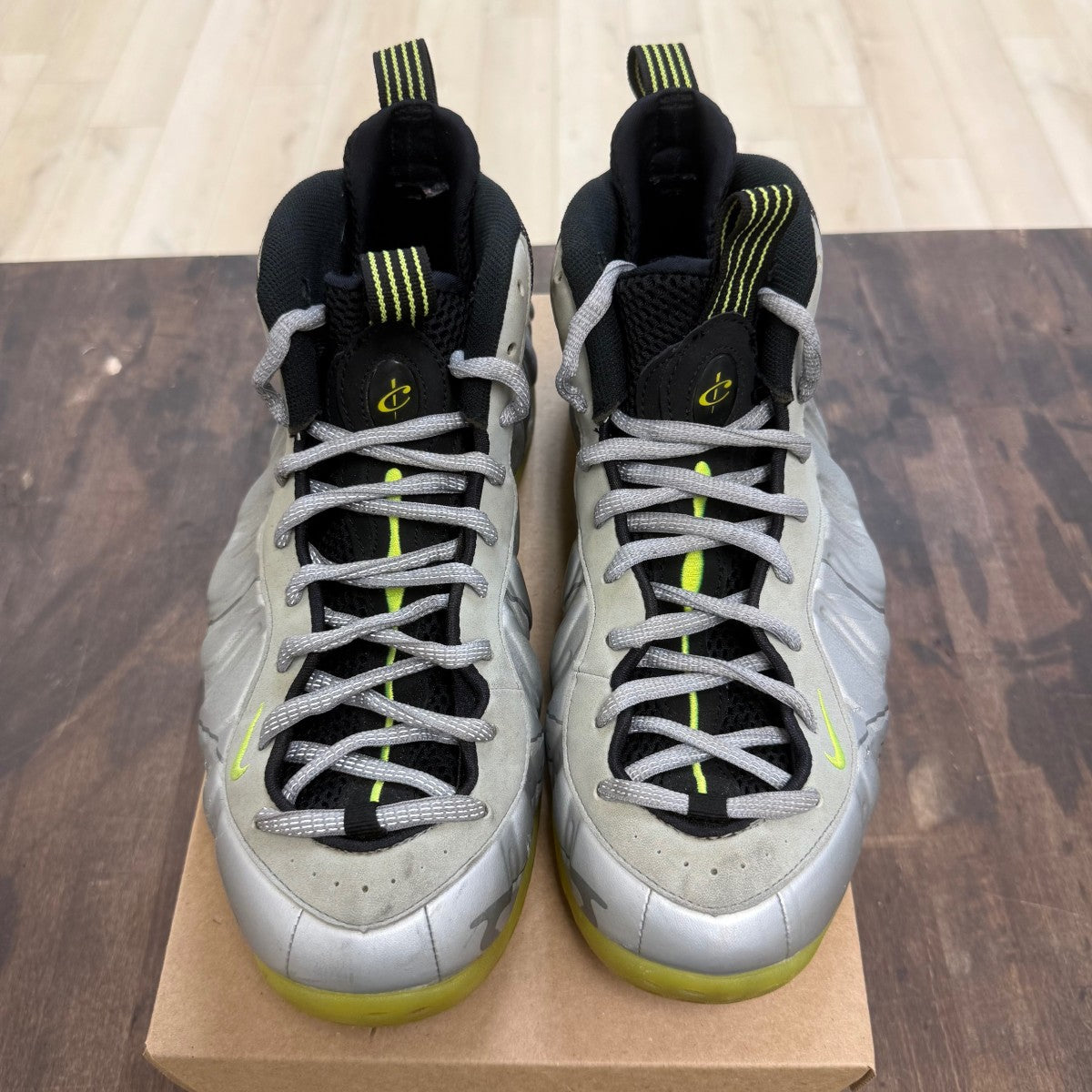 Nike Air Foamposite One Silver Volt Camo Size 12.5 (Pre-Owned) - Image 2
