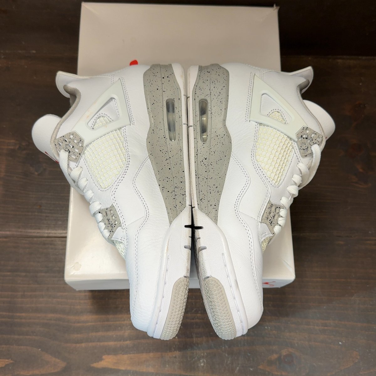 Jordan 4 Retro White Oreo (2021) Size 9 (Pre-Owned) - aux