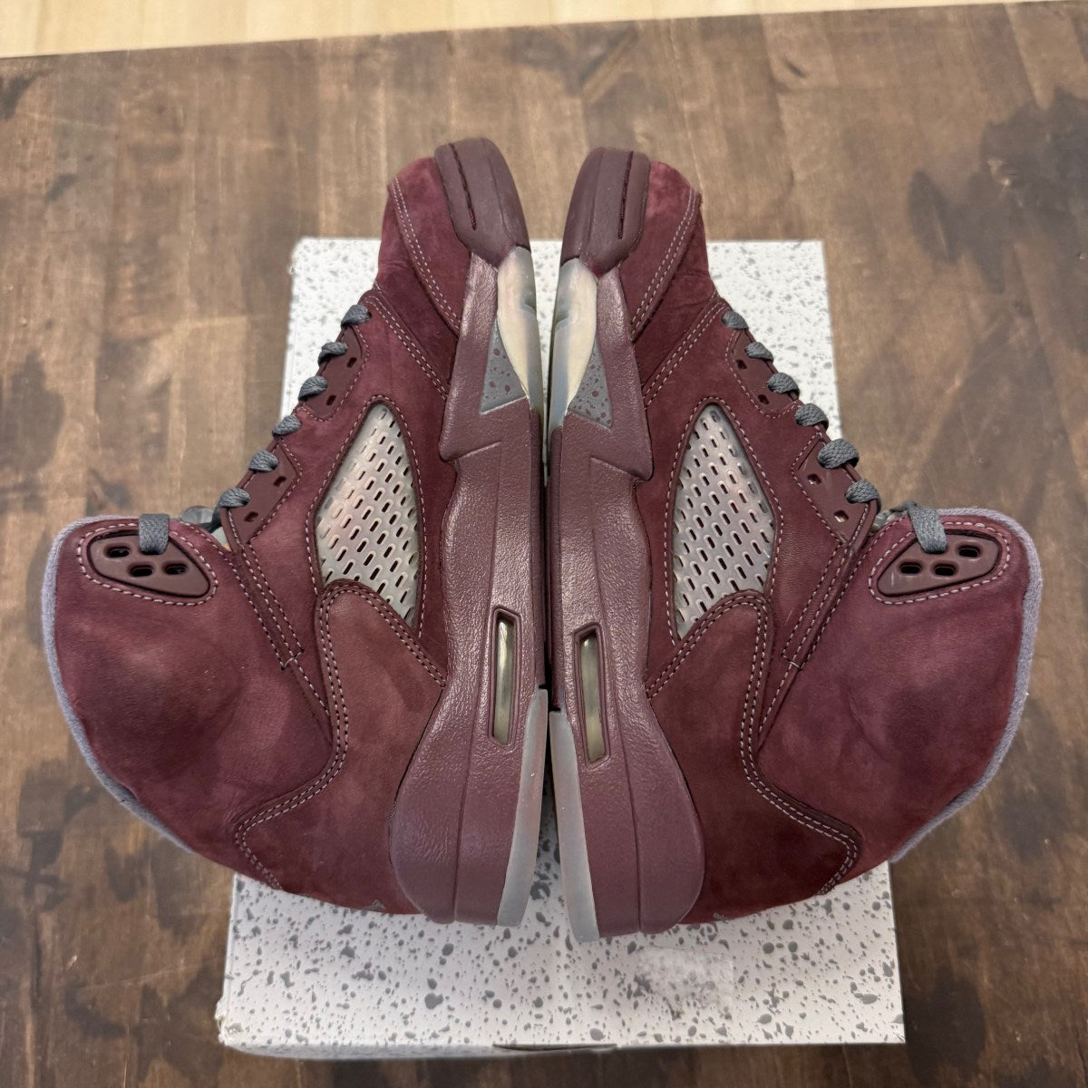 Jordan 5 Retro Burgundy (2023) (GS) - Image 3