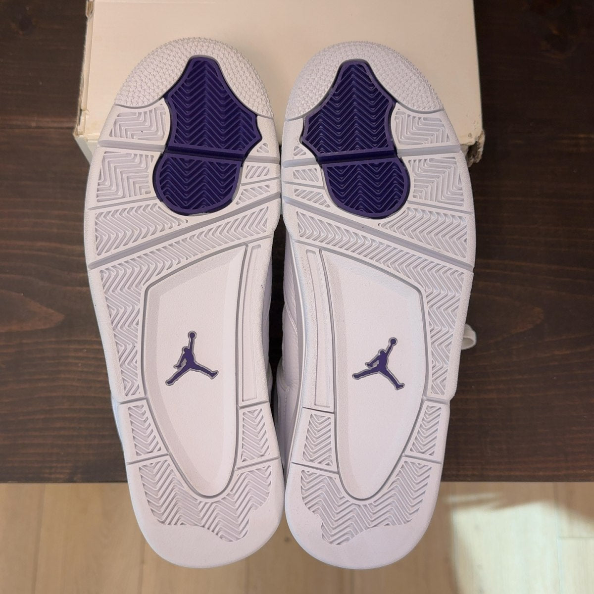 Jordan 4 Retro Metallic Purple - Image 9