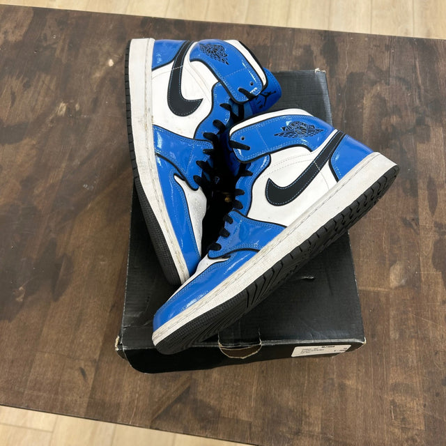 Jordan 1 Mid Signal Blue Size 10 (Pre-Owned)