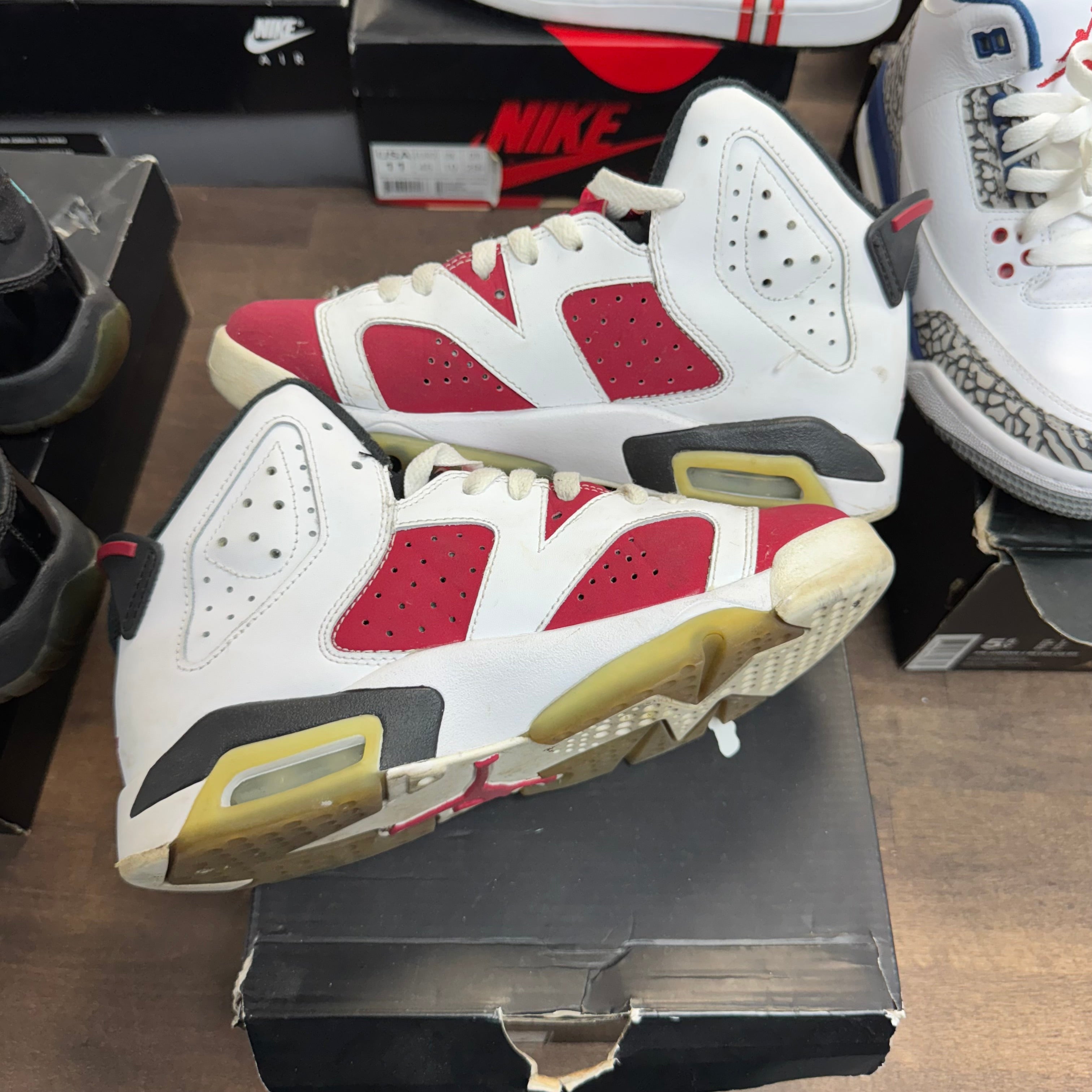 Jordan Carmine Jordan 6 Retro (GS) (USED) Size 5Y (Pre-Owned) - Image 5