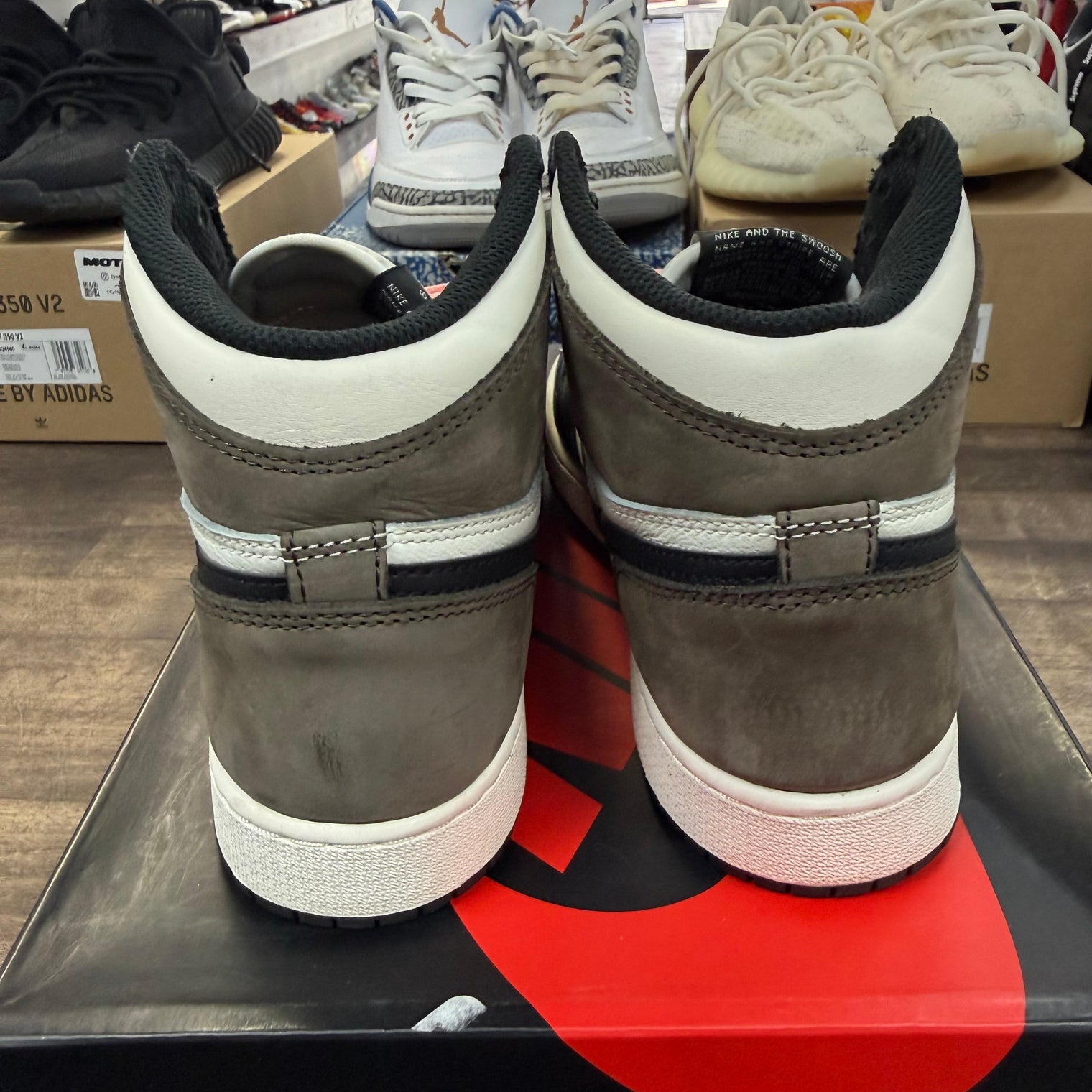 Dark Mocha Jordan 1 High (GS) (USED, Replacement Box)