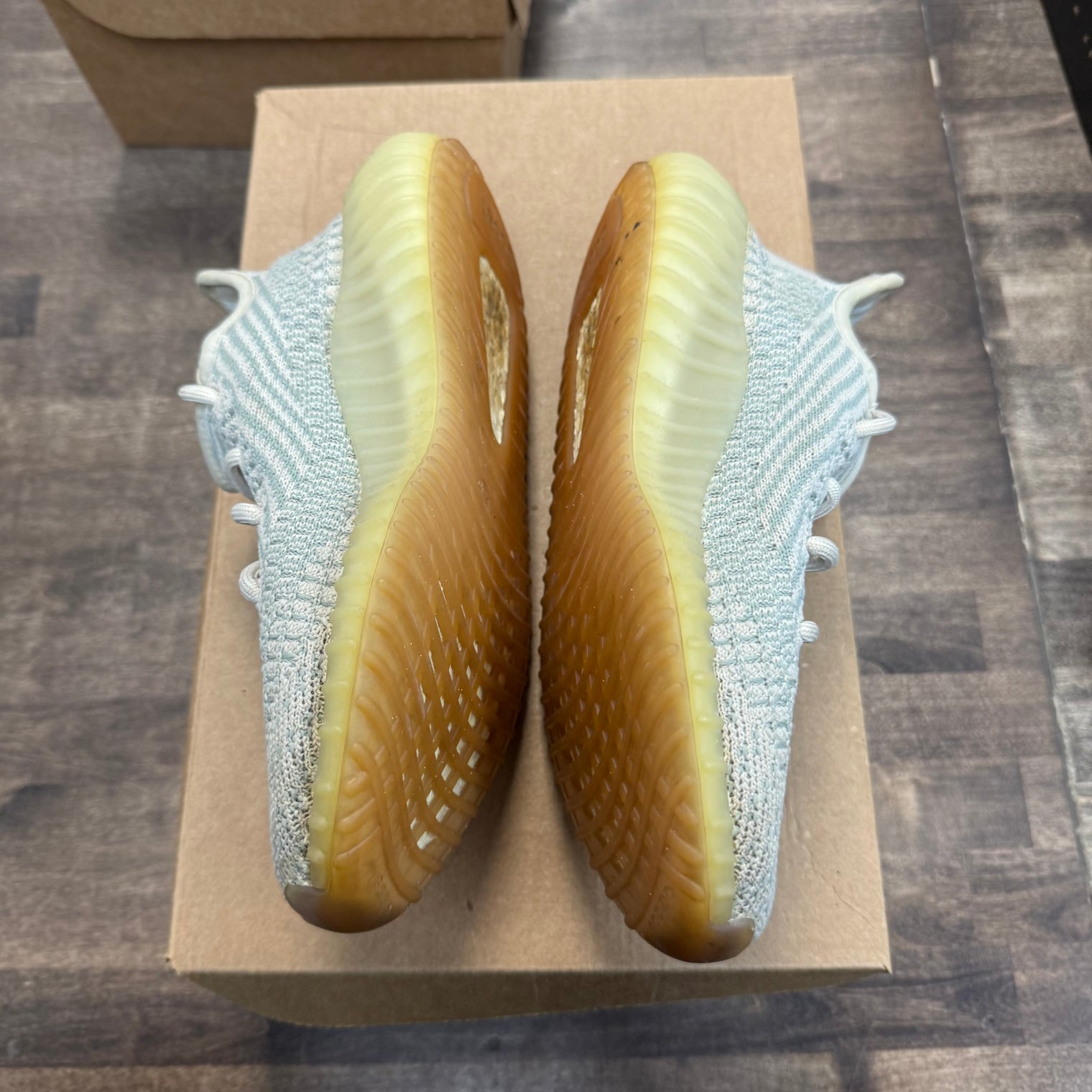 Citrin adidas Yeezy Boost 350 V2 (USED,No Box)