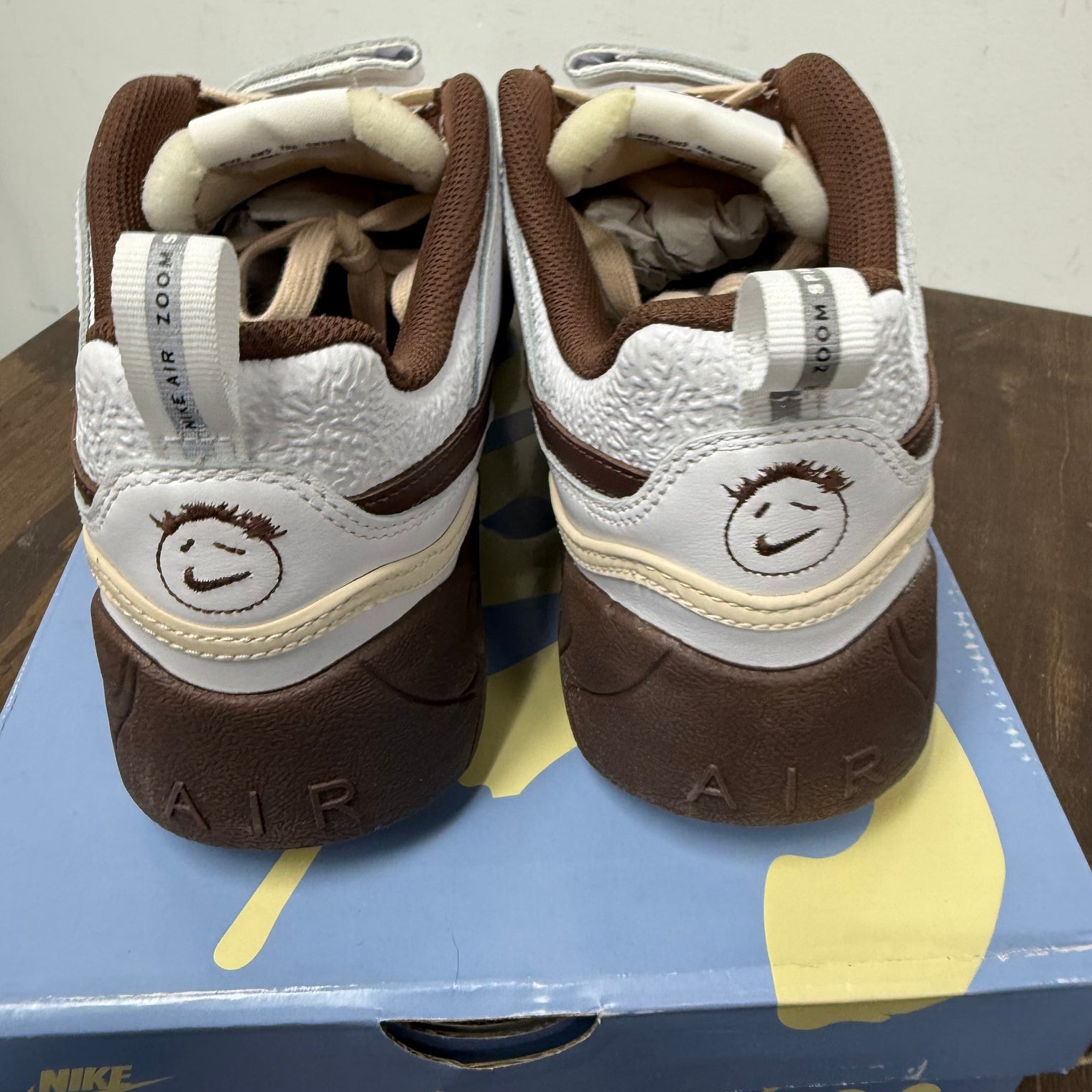 Travis Scott Chocolate Zoom Field Jaxx (USED)