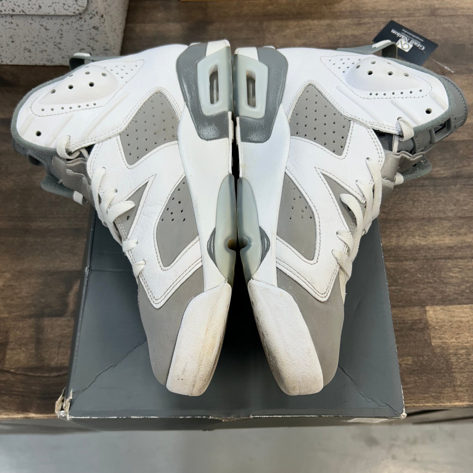 Cool Grey Jordan 6 Retro (USED)