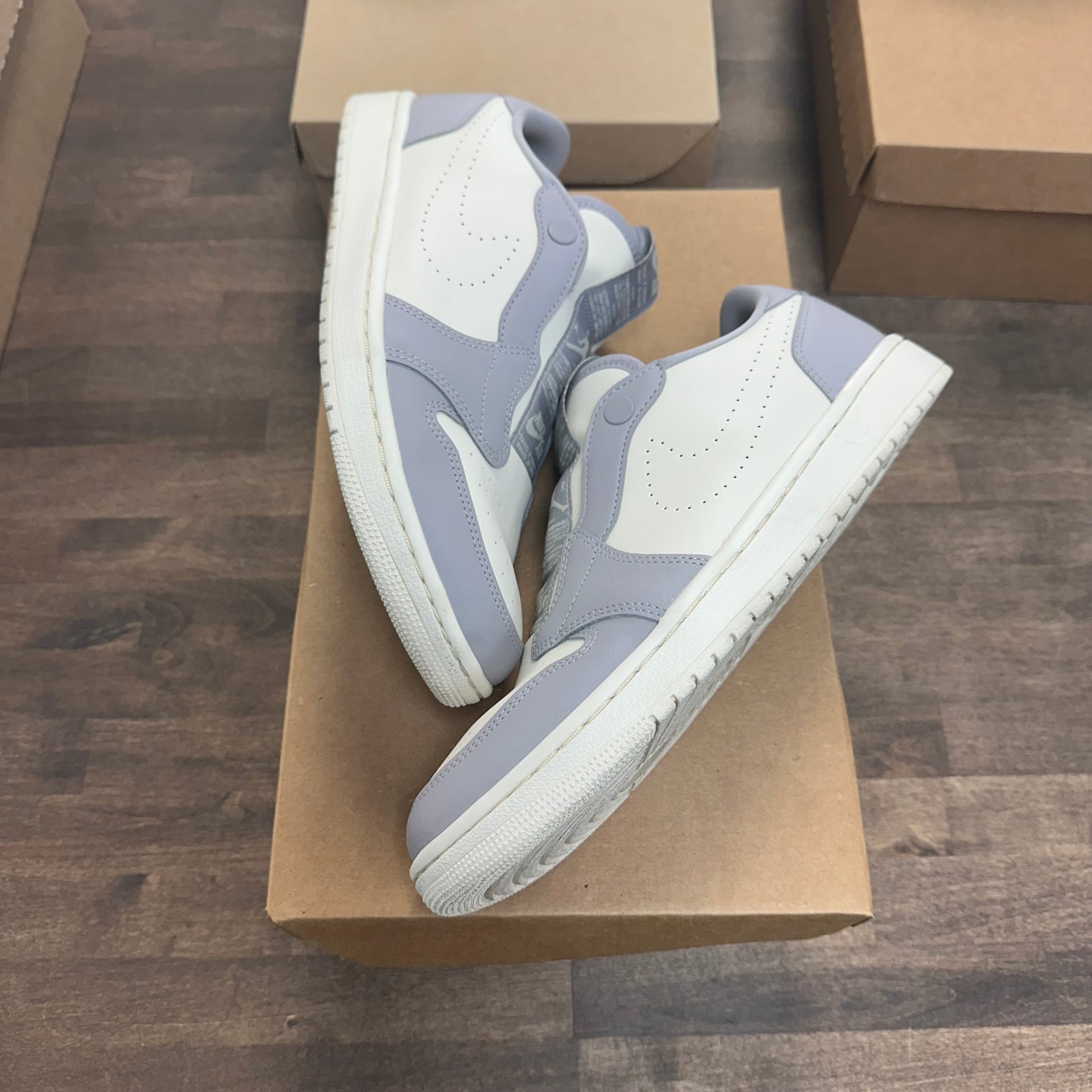 Atmosphere Grey Jordan 1 Low Slip (W) (USED, No Box)