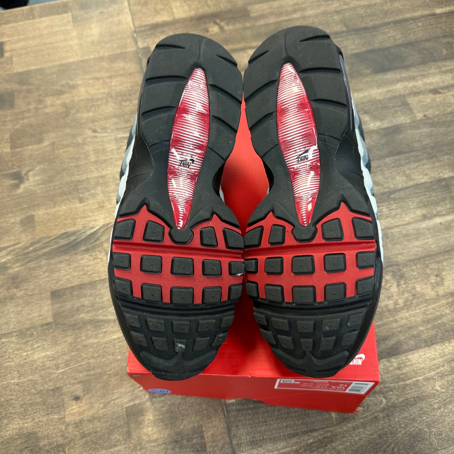 Big Bubble Liverpool F.C. Air Max 95 OG (USED, No Lid)