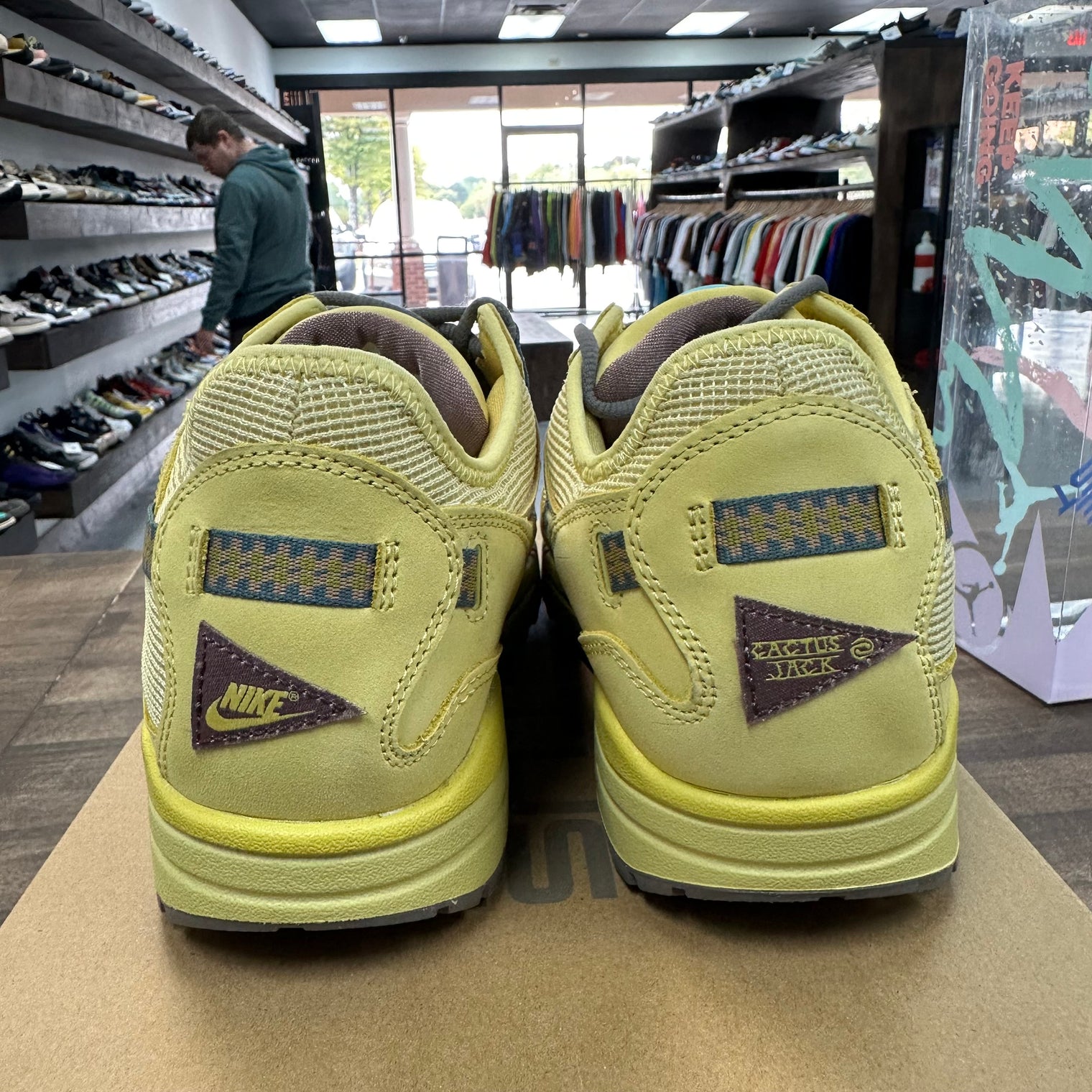 Saturn Travis Scott Air Max 1 (USED)