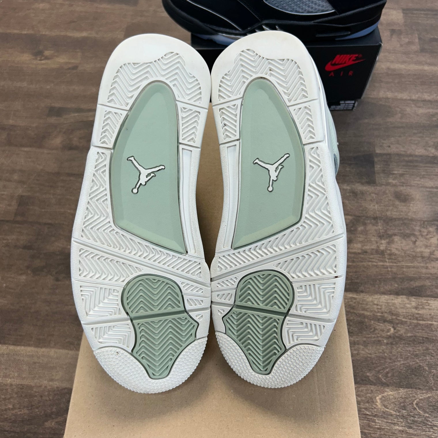 (W) Seafoam Jordan 4 (USED,No Box)