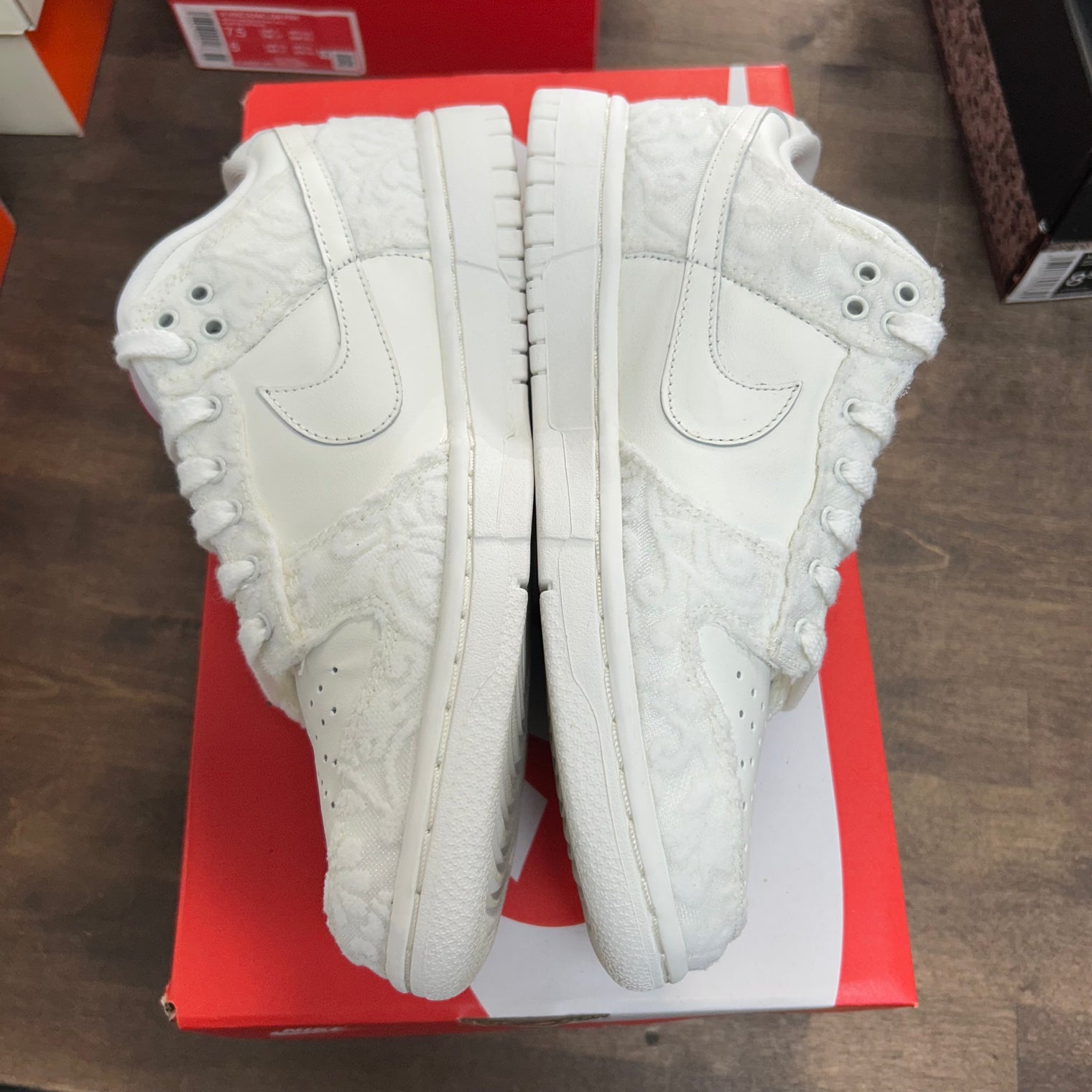 (W) Give Her Flowers Dunk Low (USED)