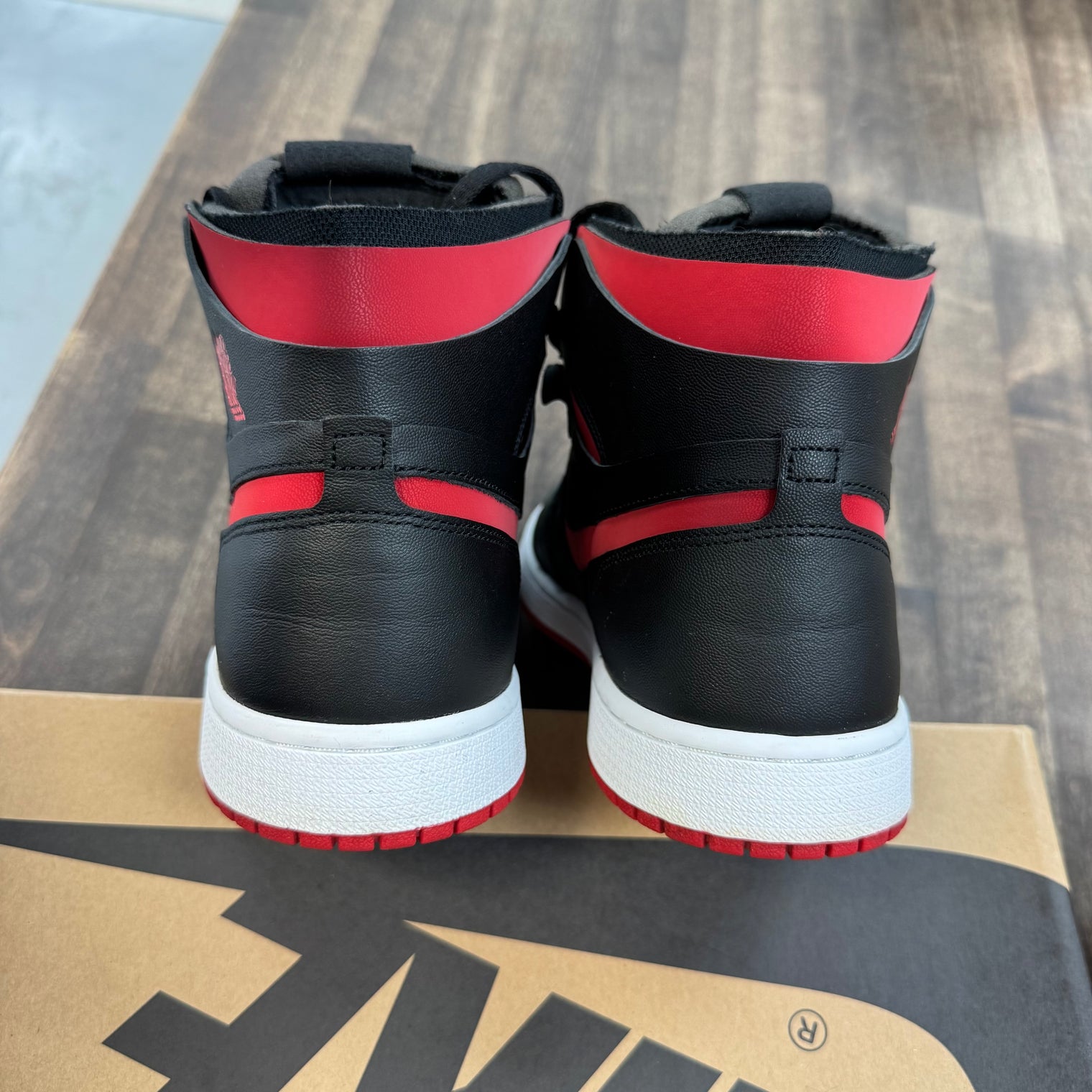 Bred Jordan 1 High Zoom CMFT (W) (USED)