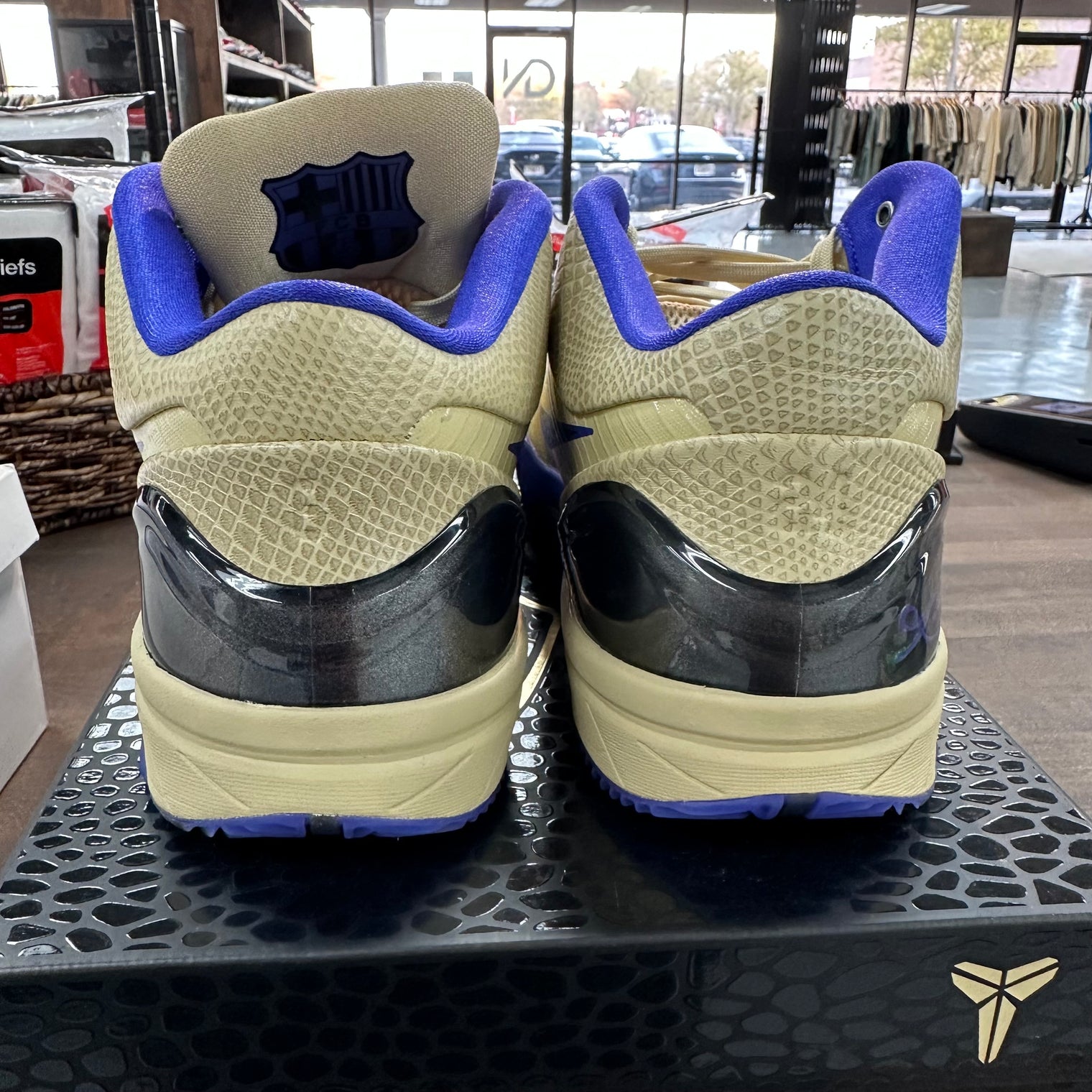 FC Barcelona Team Gold Nike Kobe 5 Protro (USED)