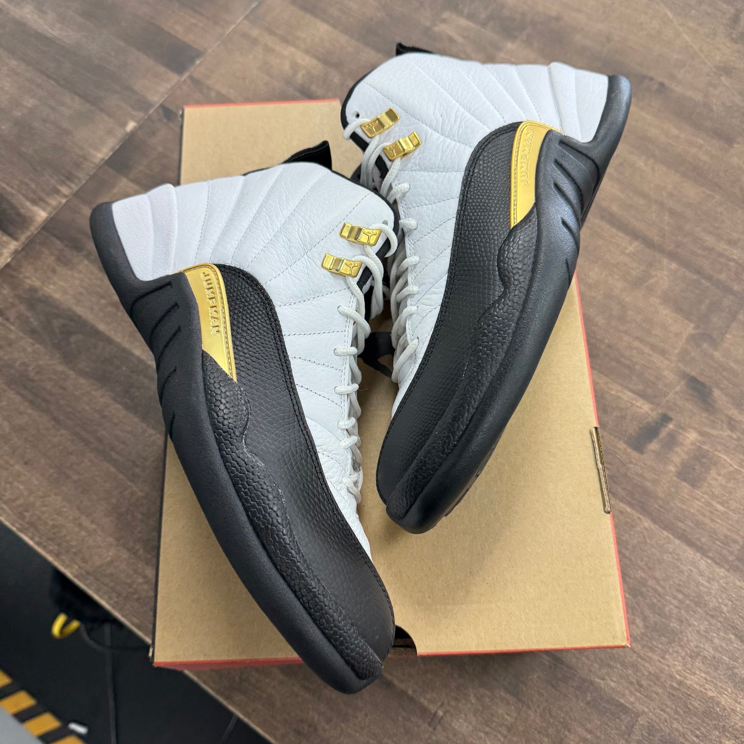 Jordan 12 Retro Royalty Taxi (US 9) (USED)