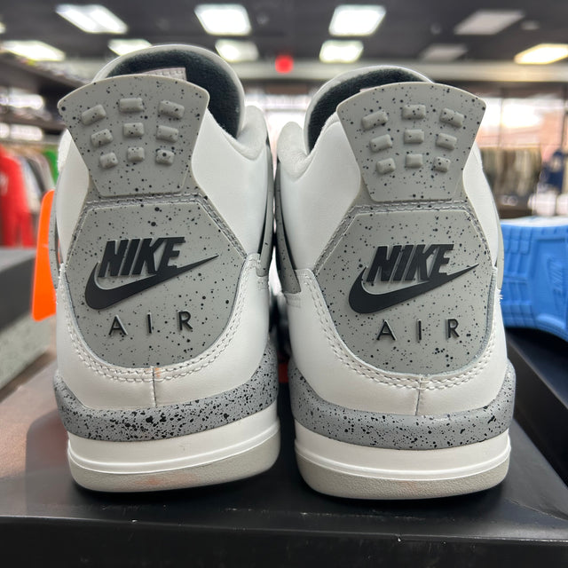 Jordan 4 Retro White Cement (2025) (US 7Y) (Discoloration)
