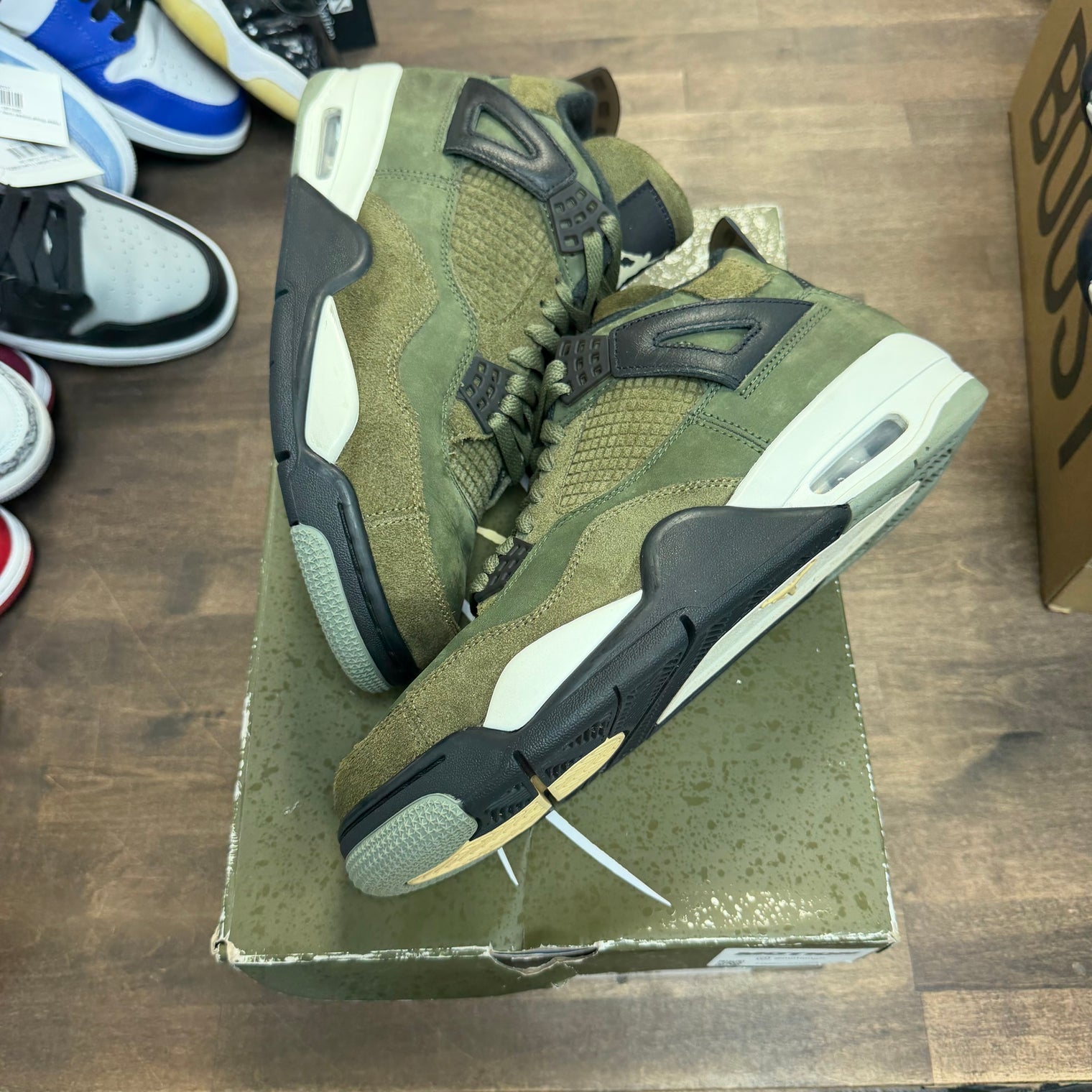 Craft Medium Olive Jordan 4 Retro (USED)