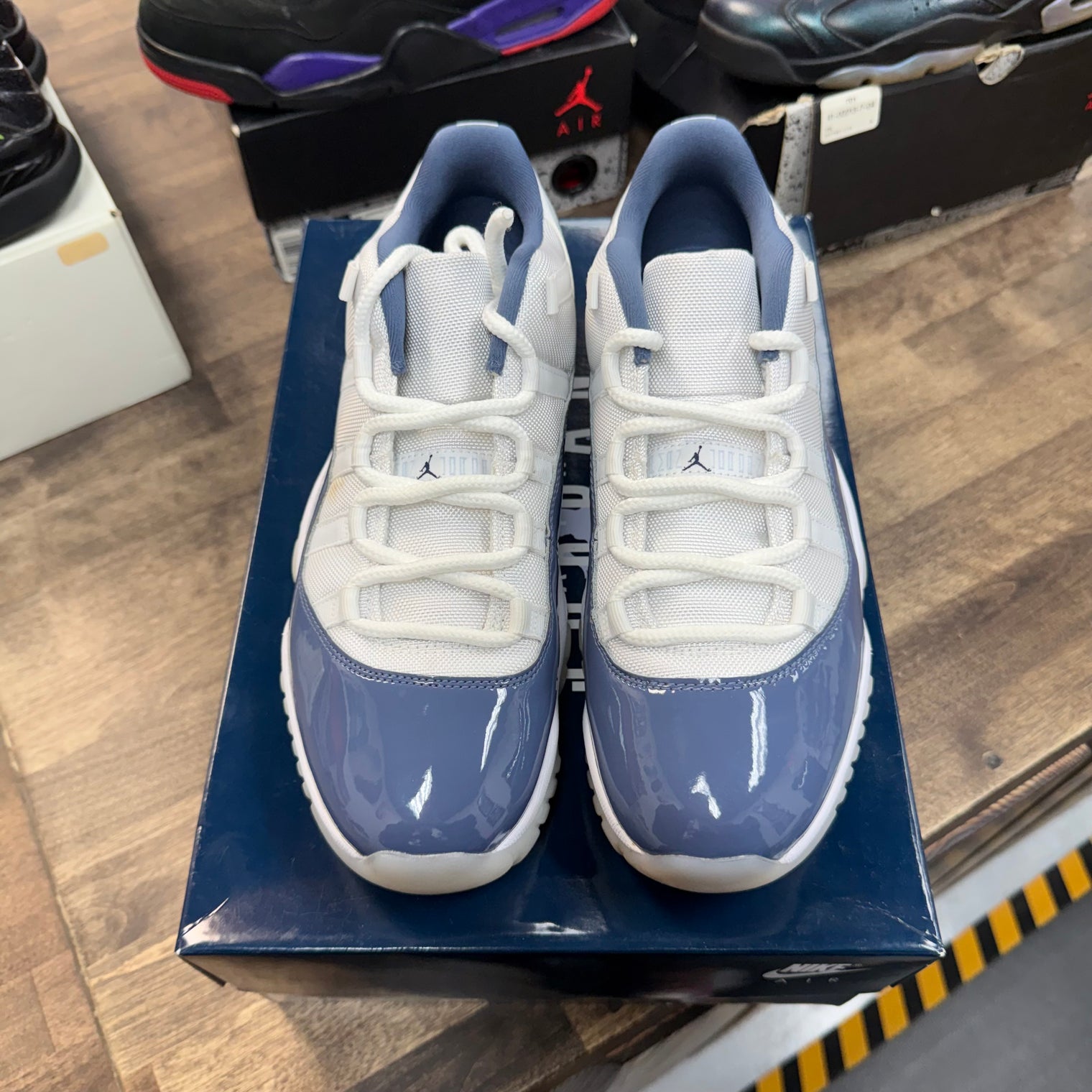 Diffused Blue Jordan 11 Retro Low (USED)