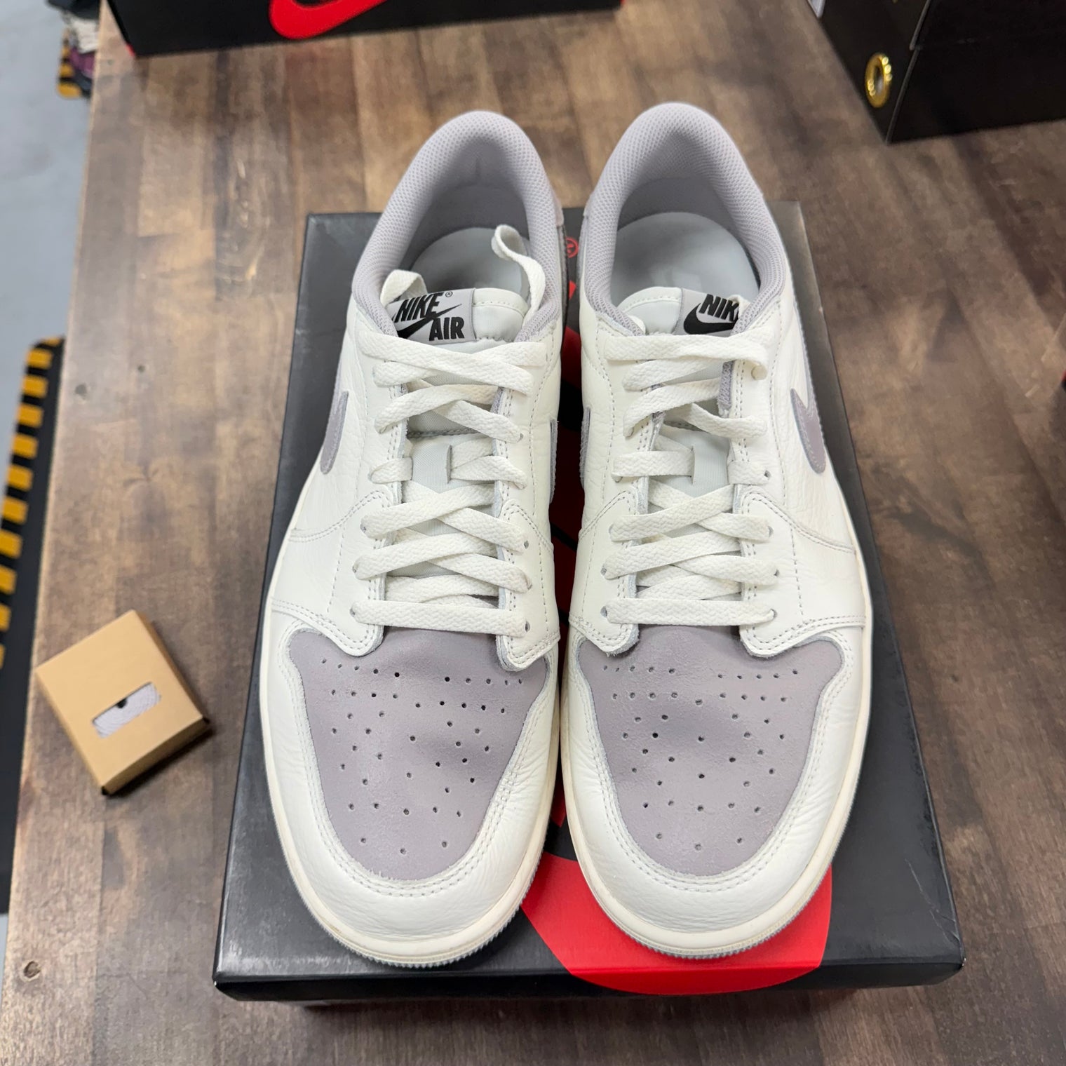 Atmosphere Grey Jordan 1 Low OG (USED)